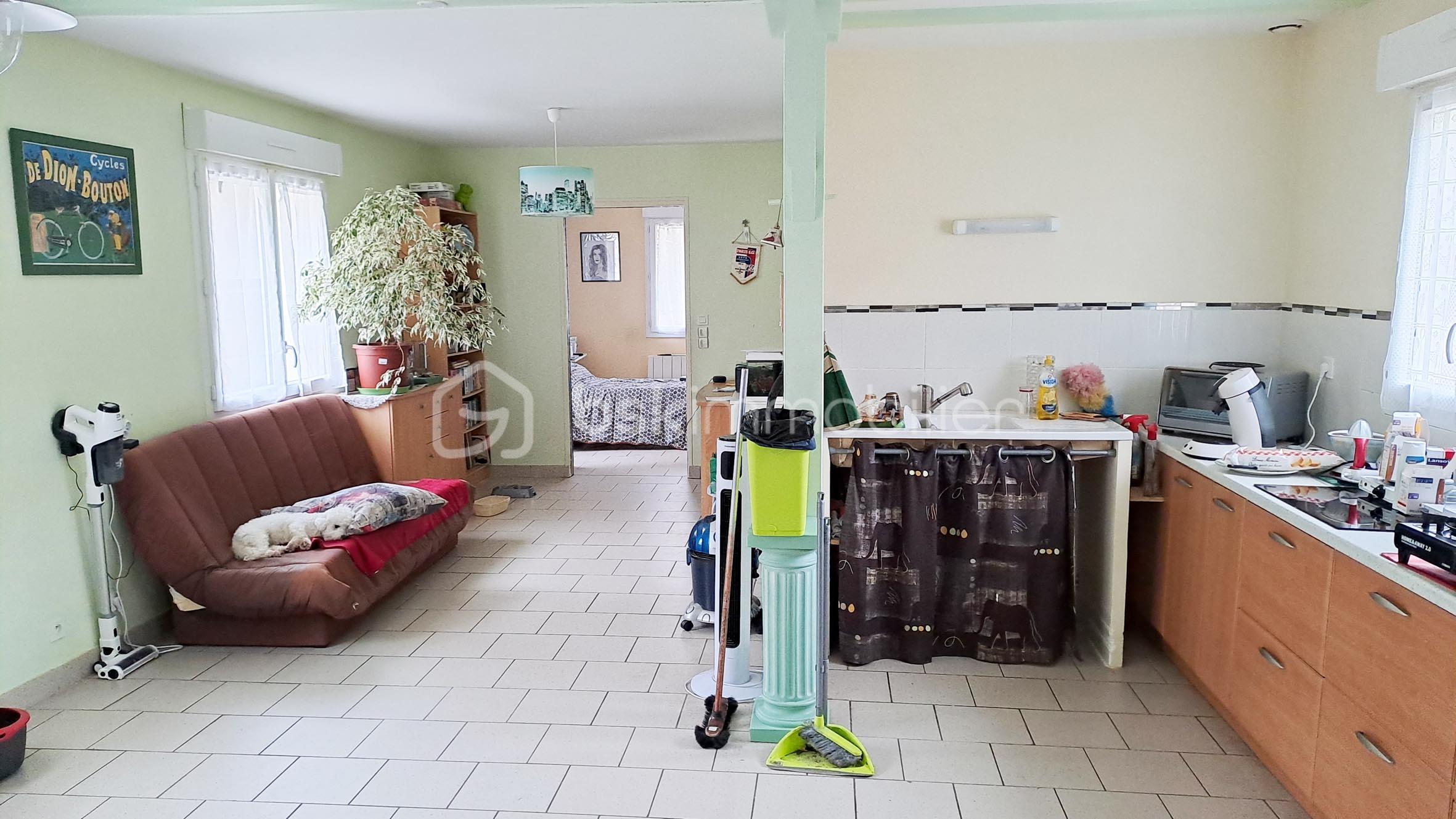25 PETITE MAISON 102222.jpg