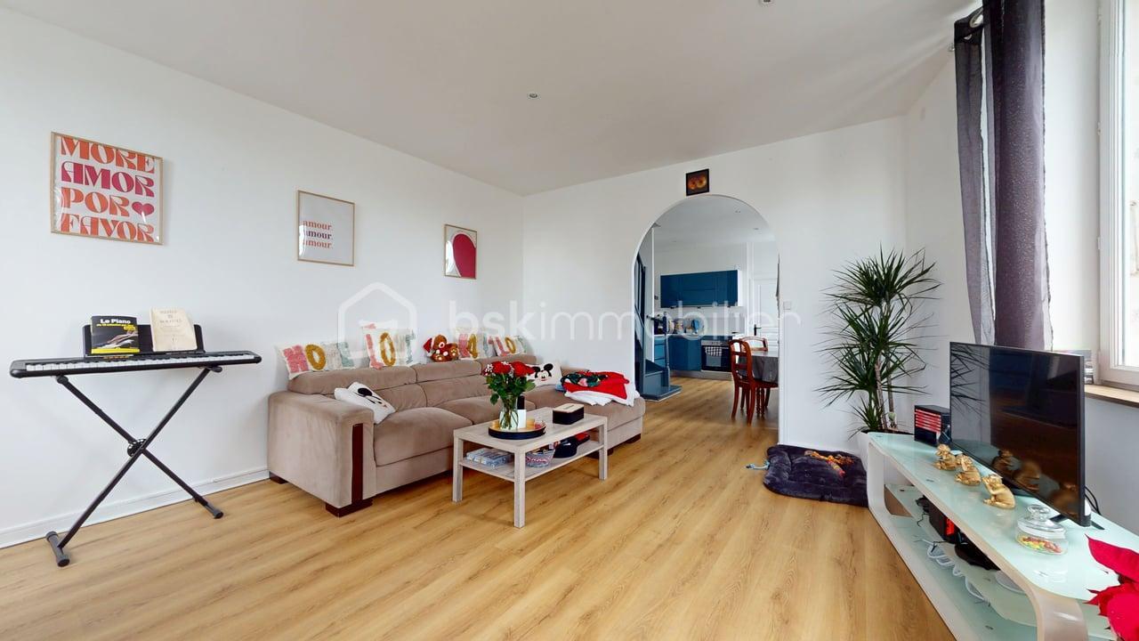 Immeuble de 140,35 m² - 8.jpg