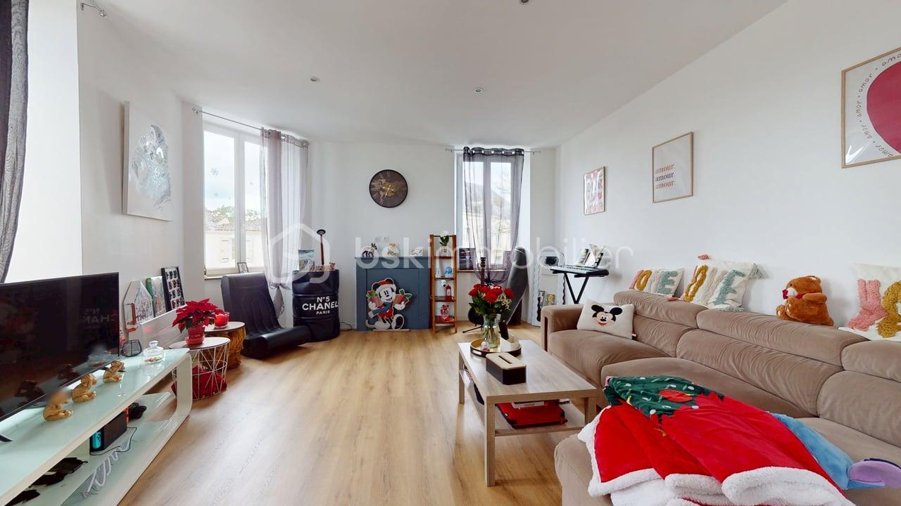 Immeuble de 140,35 m² - 6.jpg