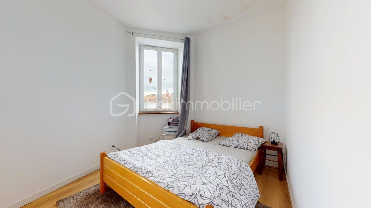 Immeuble de 140,35 m² - 11.jpg