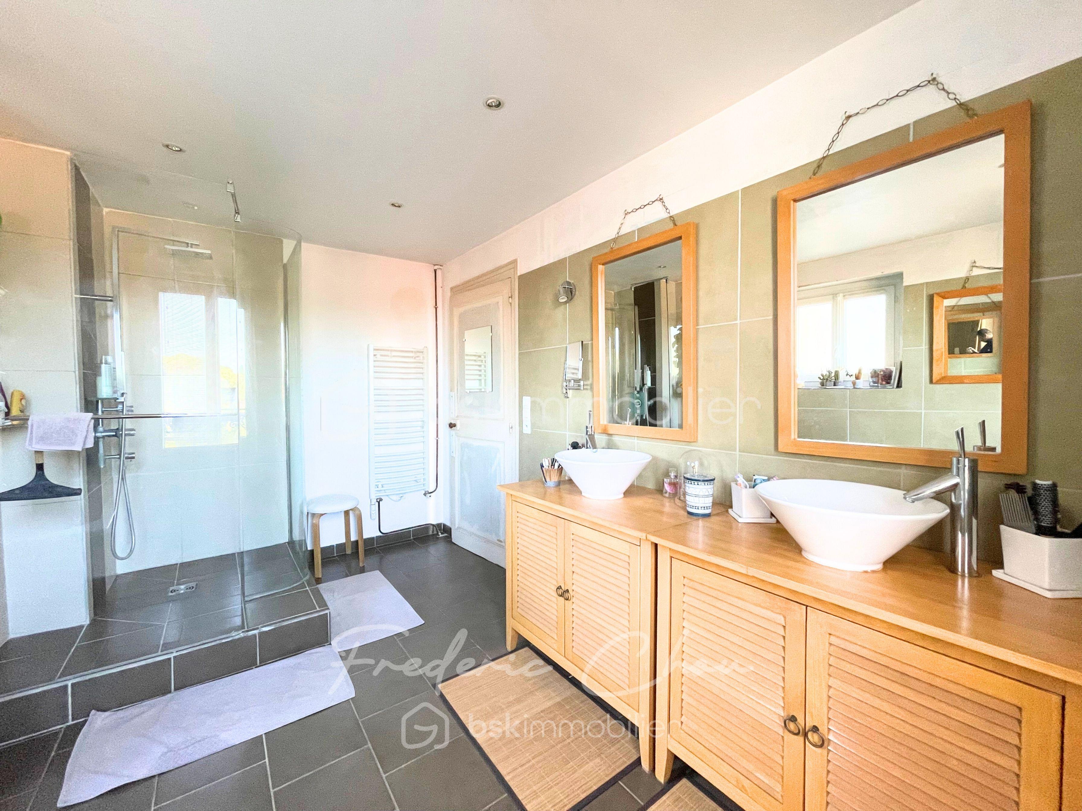 Maison de 218 m² - 30.jpg