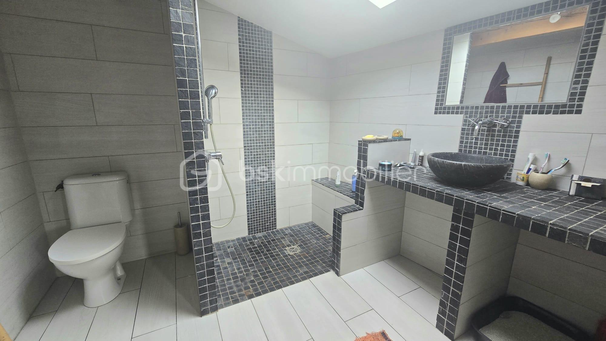 Maison de 87,30 m² - Salle eau ..jpeg