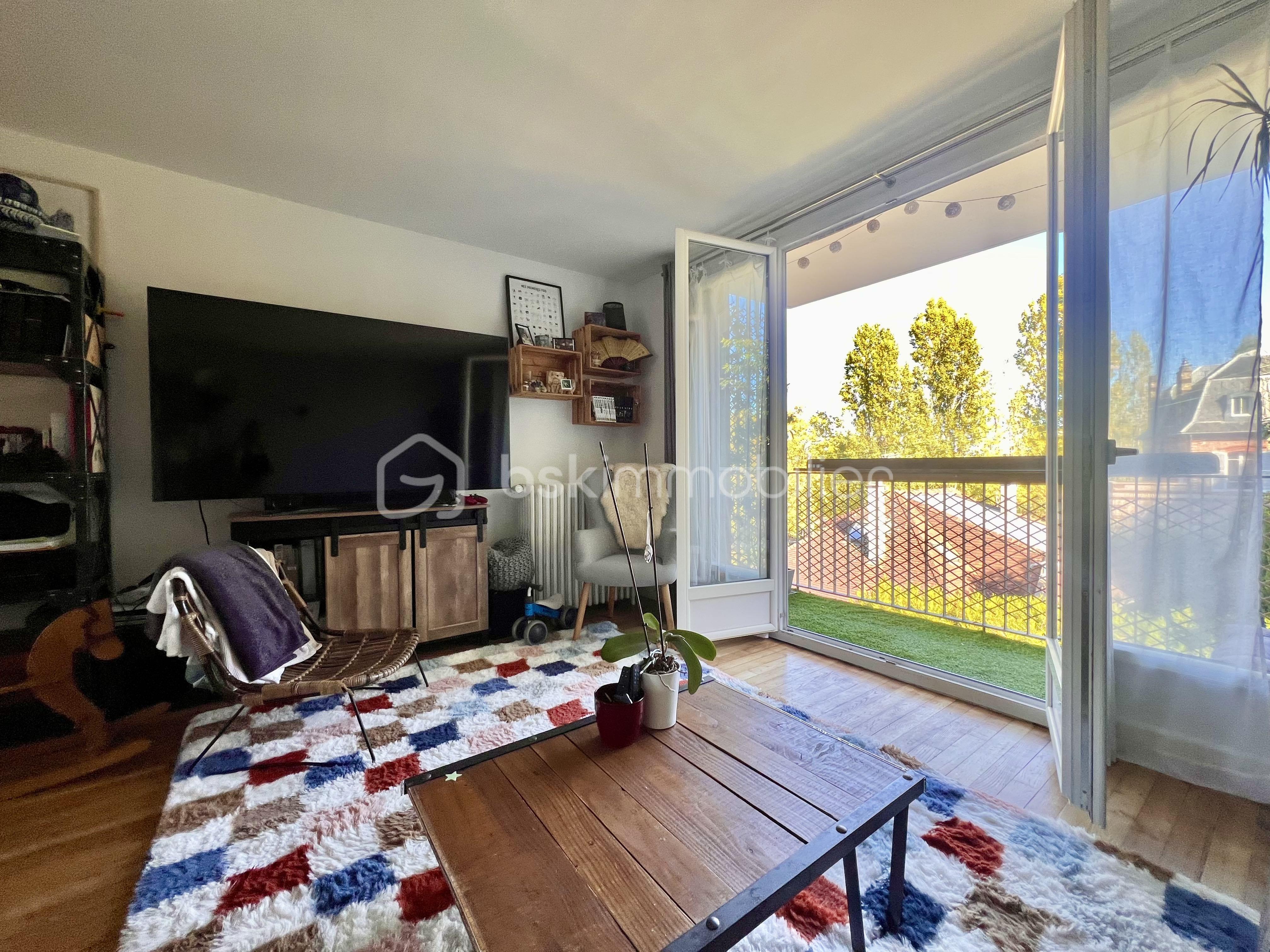 Appartement 4 pièces 83 m² · à Vaucresson · 82,7 m² · 400 000 €