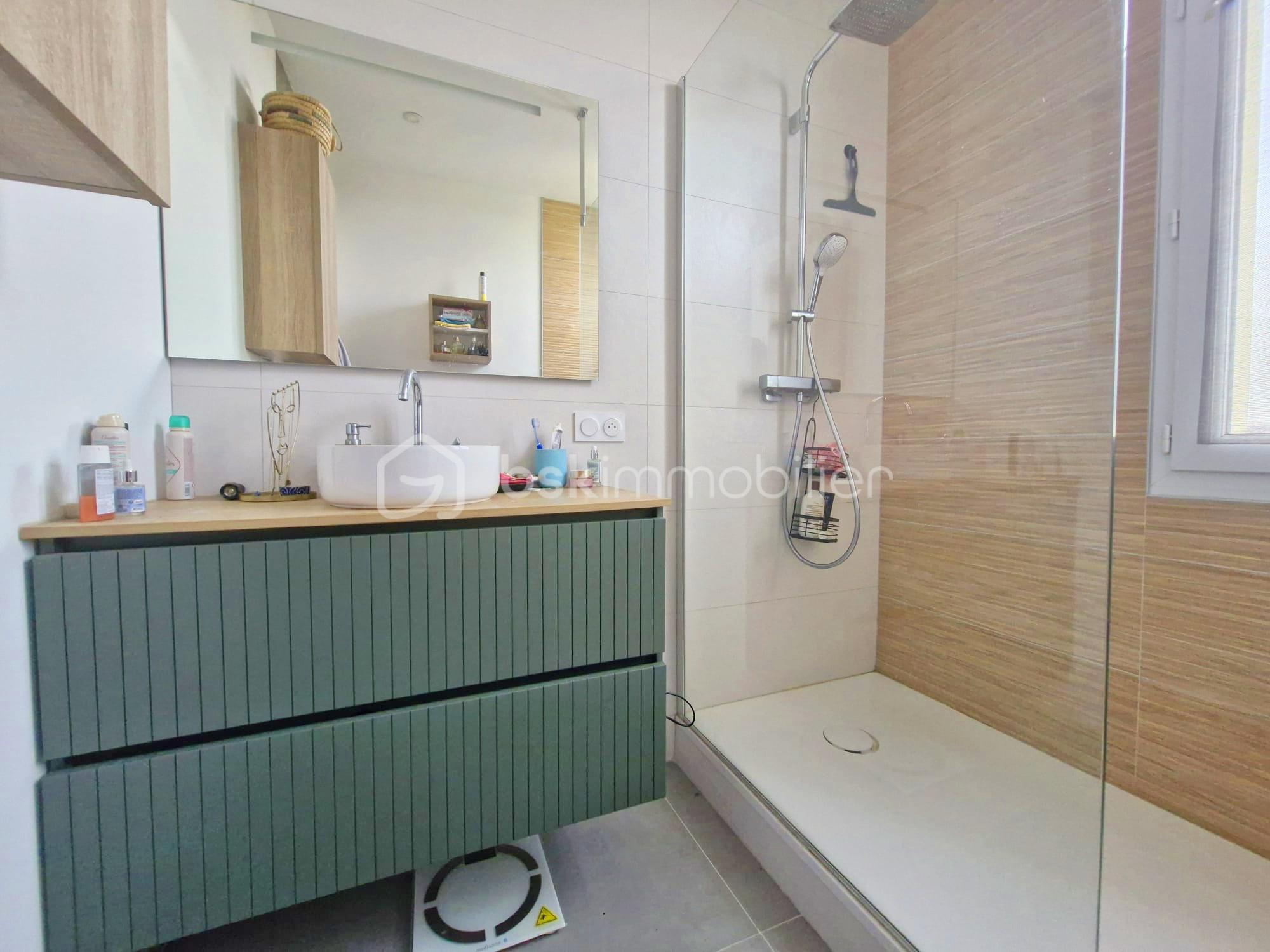 Appartement de 78,59 m² - sdb.jpg