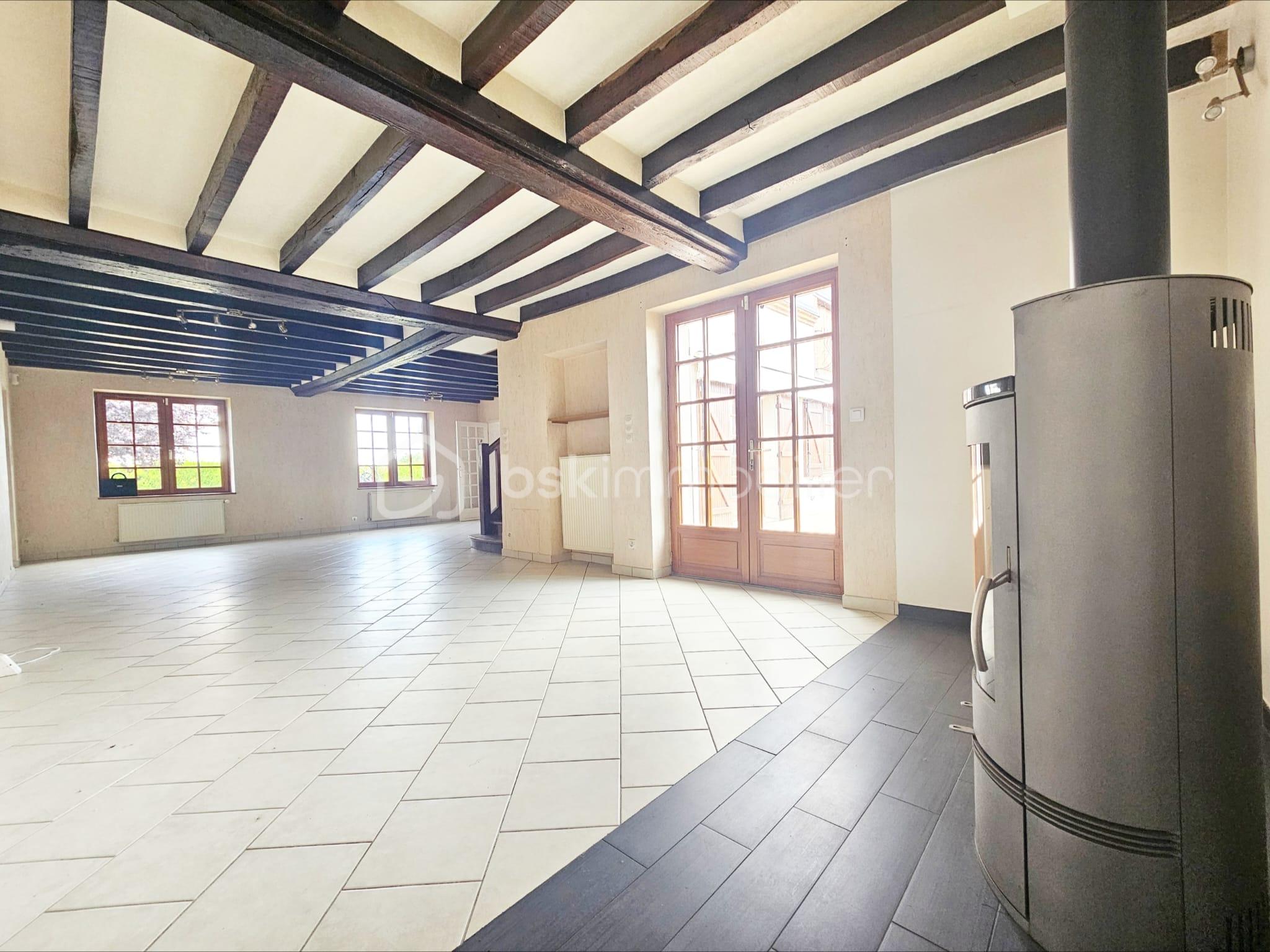 Maison traditionnelle de 196 m² - WhatsApp Image 2025-08-12 at 14.51.21 (2).jpeg
