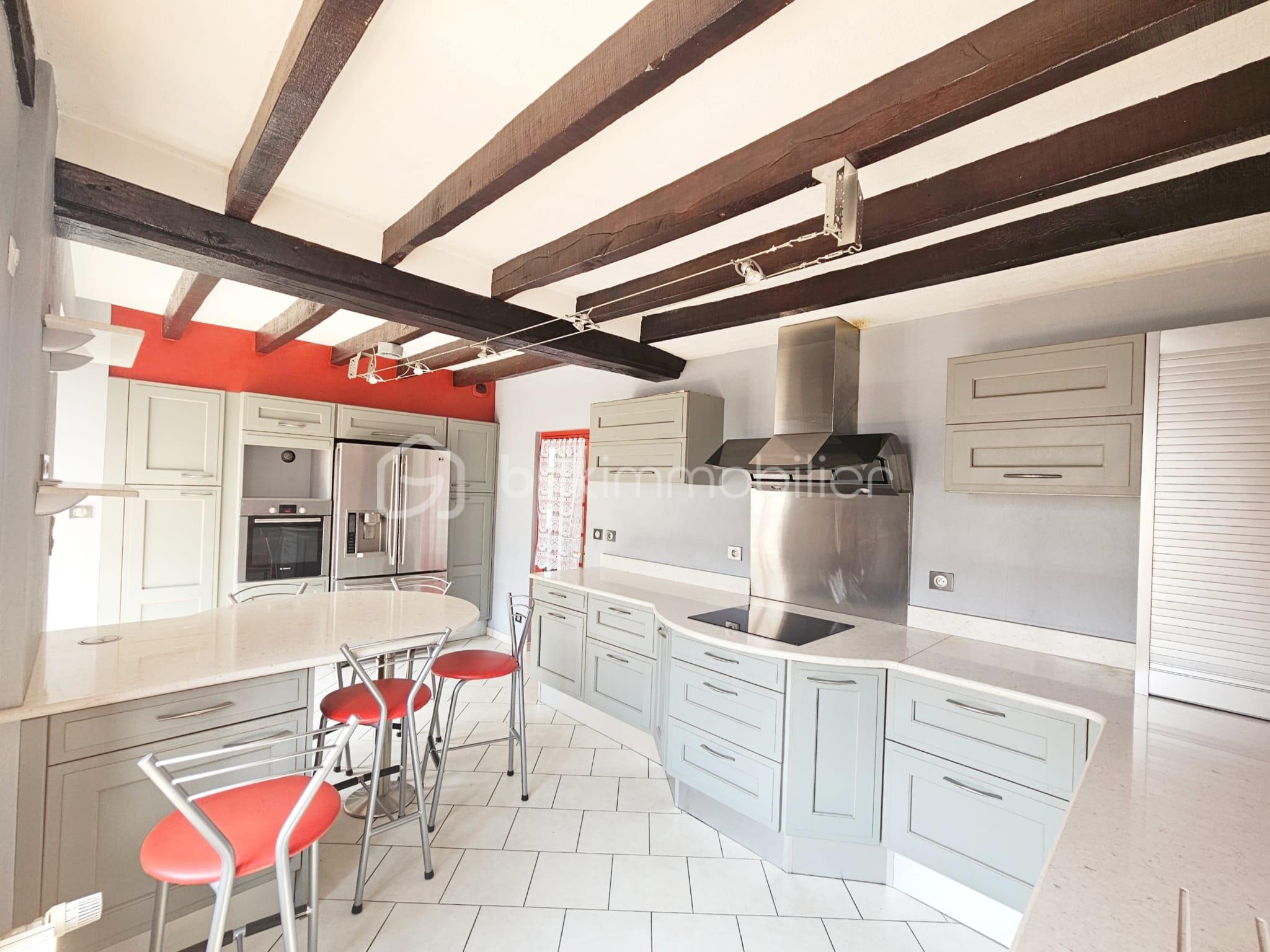 Maison traditionnelle de 196 m² - WhatsApp Image 2025-08-12 at 13.06.41 (1).jpeg