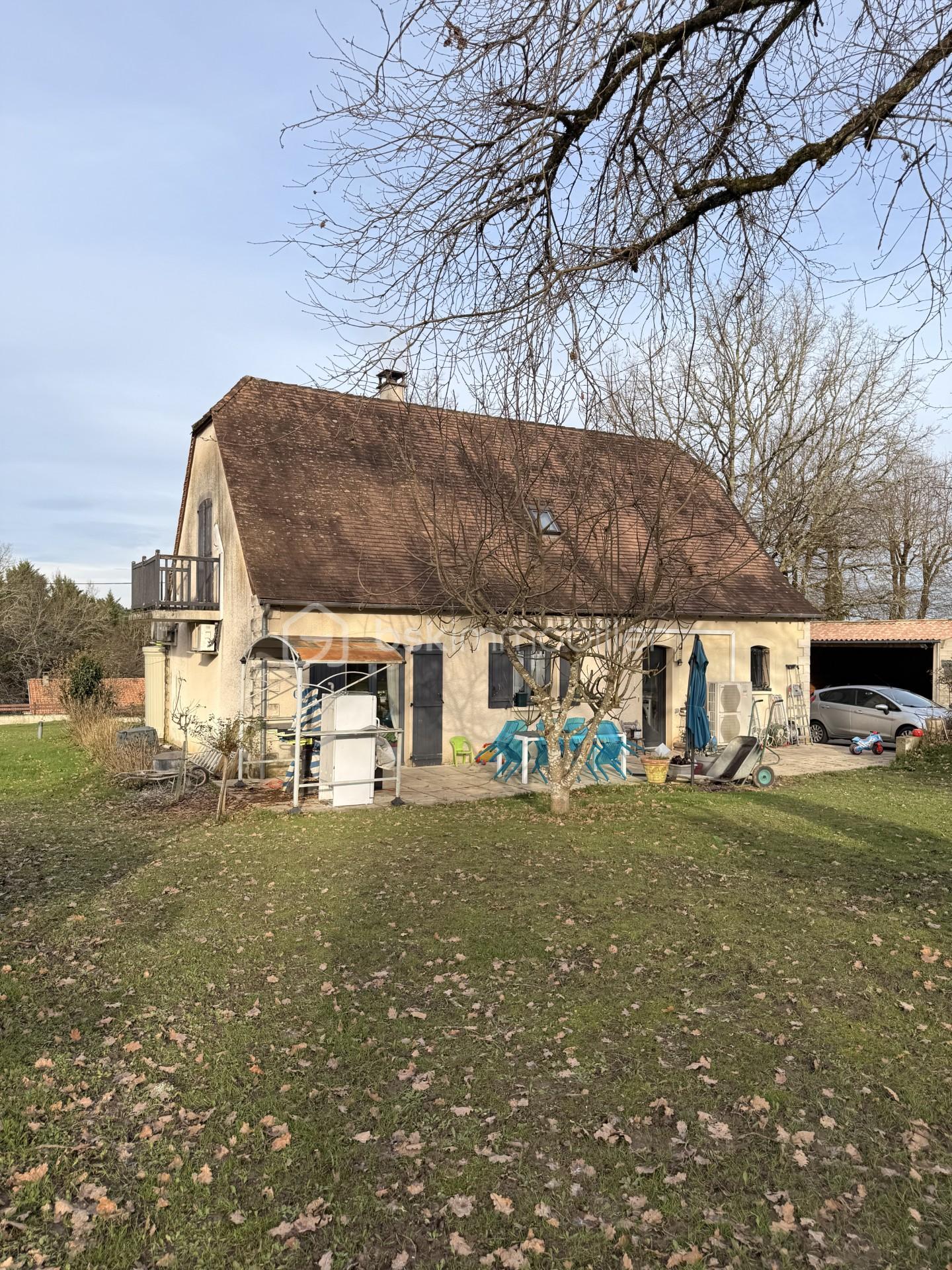 Maison de 140 m² - ac887a31-fe6f-4cb7-9505-498a02eb2308.jpg