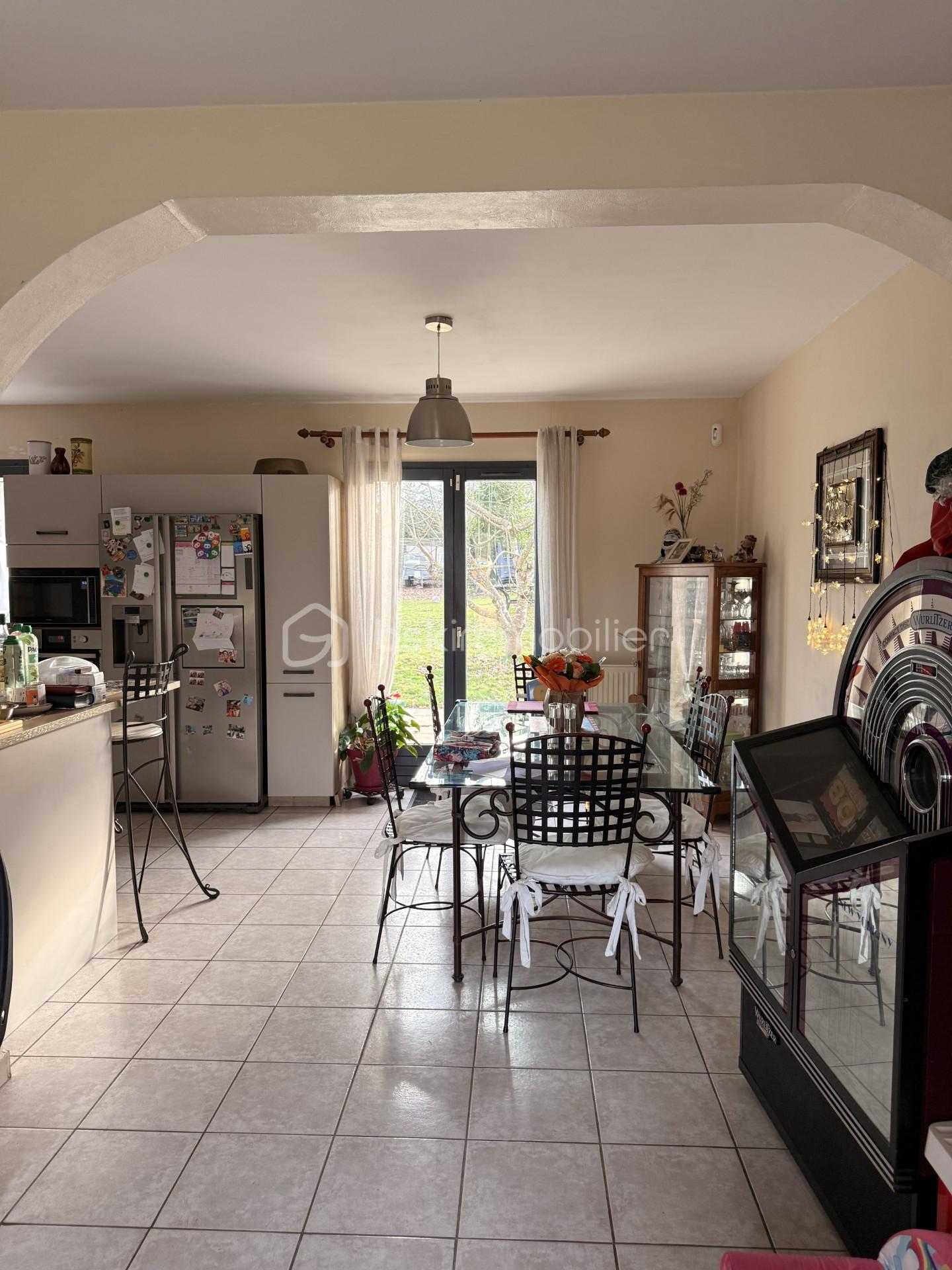 Maison de 140 m² - 6d6e3c97-2e88-456d-ab42-5981df6d06a6.jpg