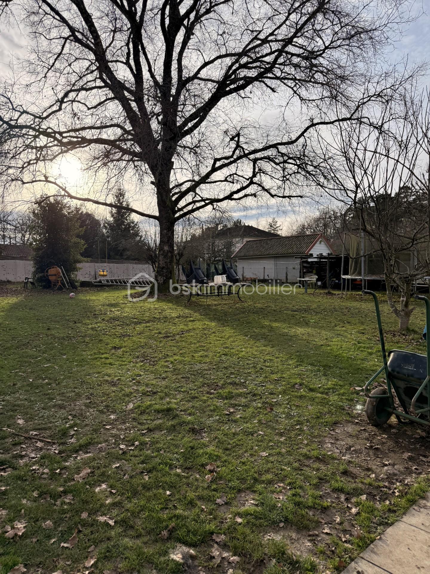 Maison de 140 m² - 6b8f15ab-d9ec-41ae-9b39-df5f82167c04.jpg