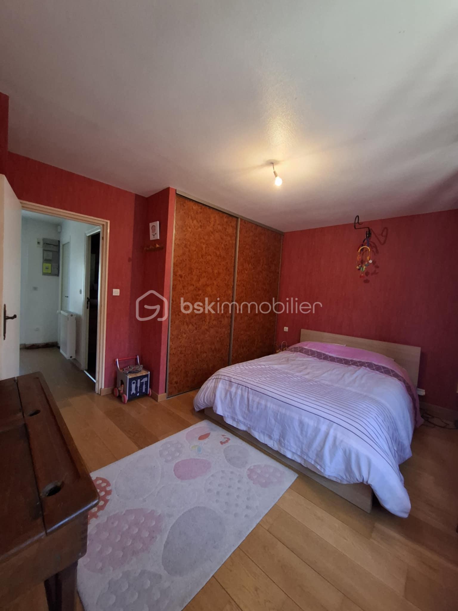 Maison de 181 m² - 69d96a3a-4218-413f-8a74-01ec62a7cbc5.jpg