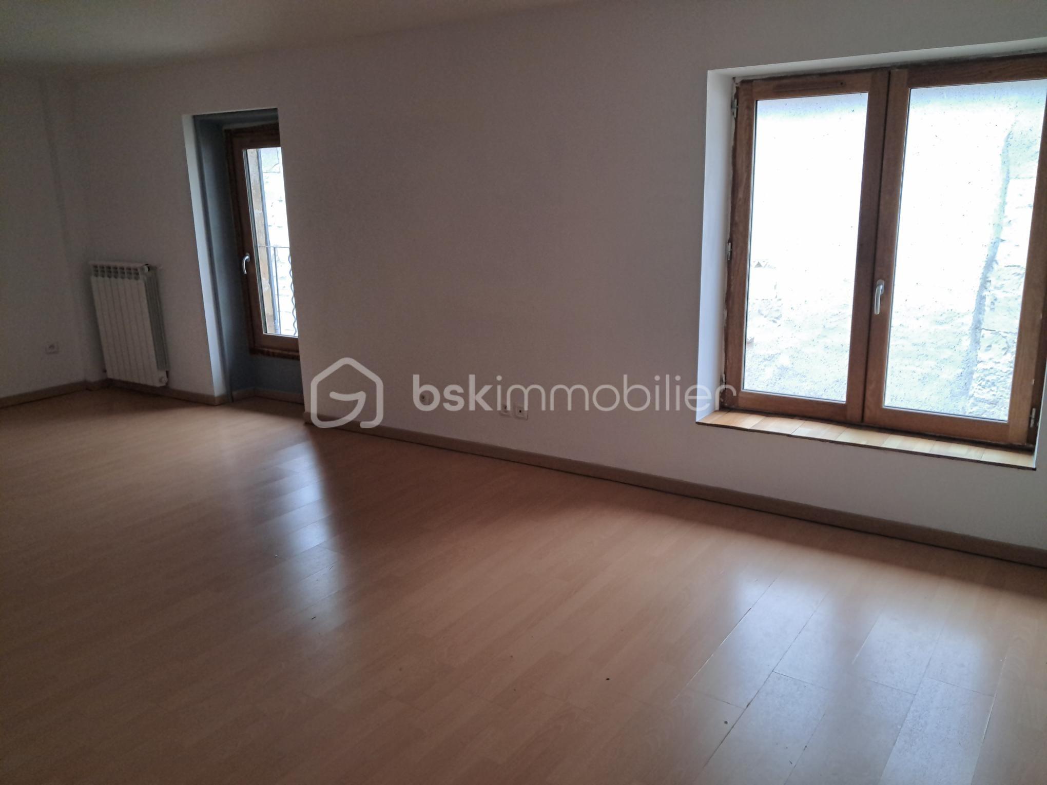 Maison ancienne de 125 m² - 14b-grande piece.jpg