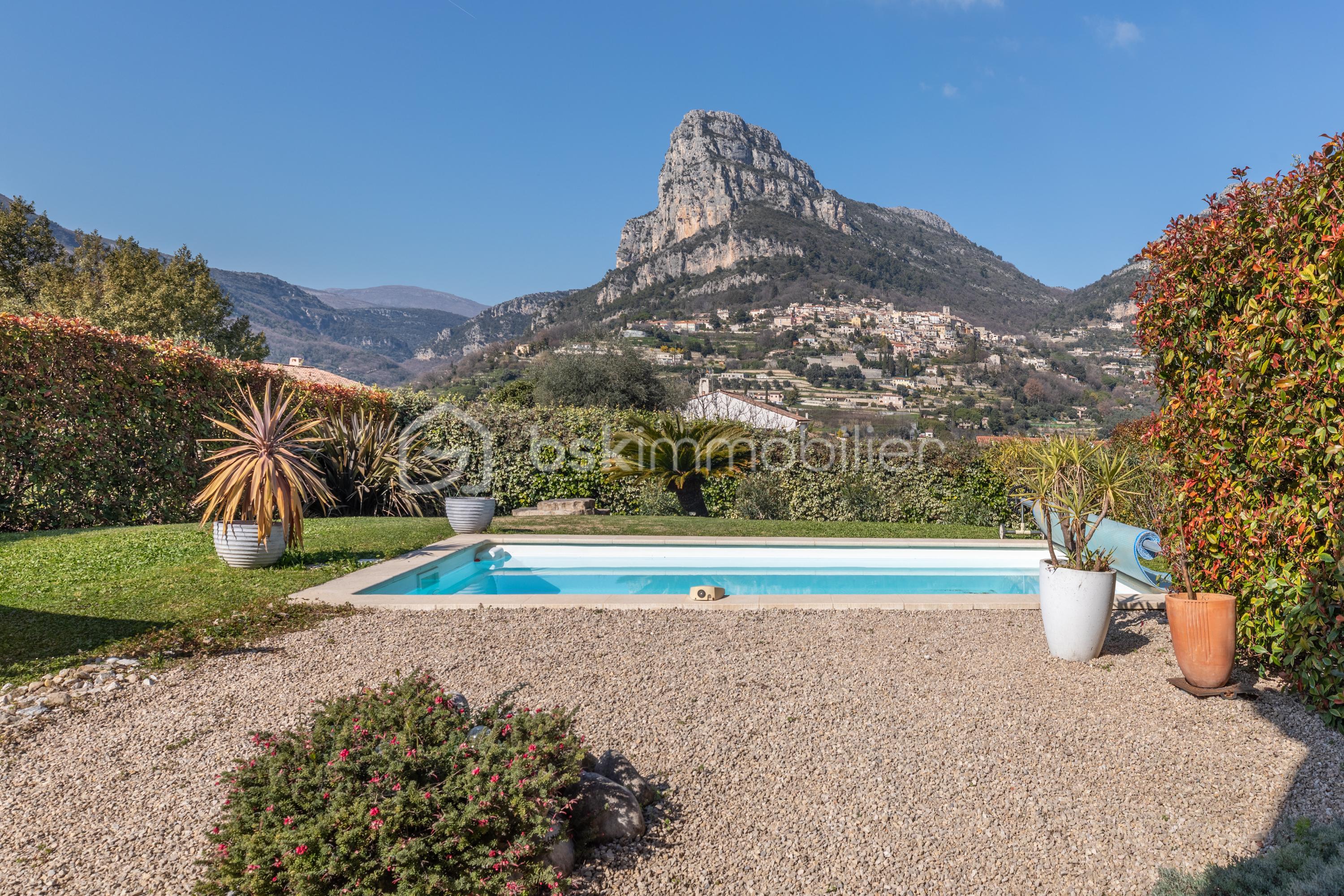 Maison de 134 m² - piscine avec vue panoramique.jpg