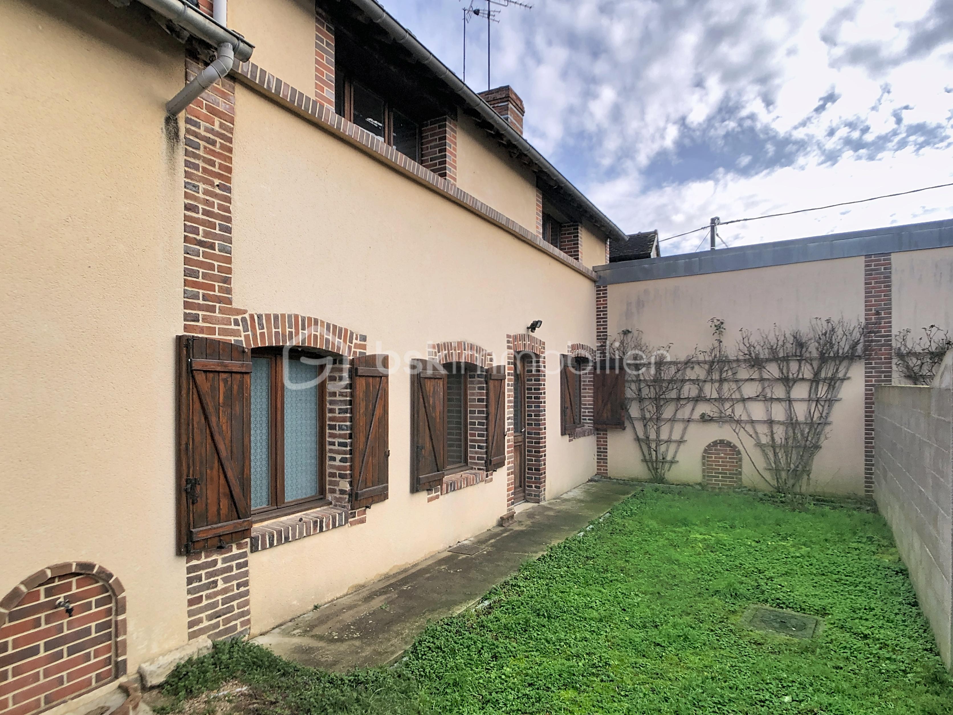 Maison de village de 124 m² - douchy_00016.jpg