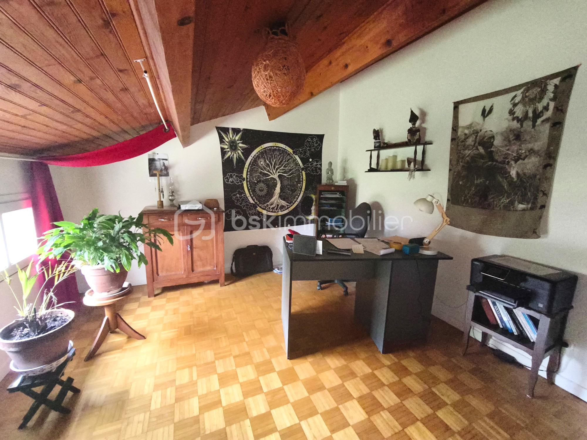 Maison ancienne de 225 m² - IMG_20250403_155323-Photoroom.jpg