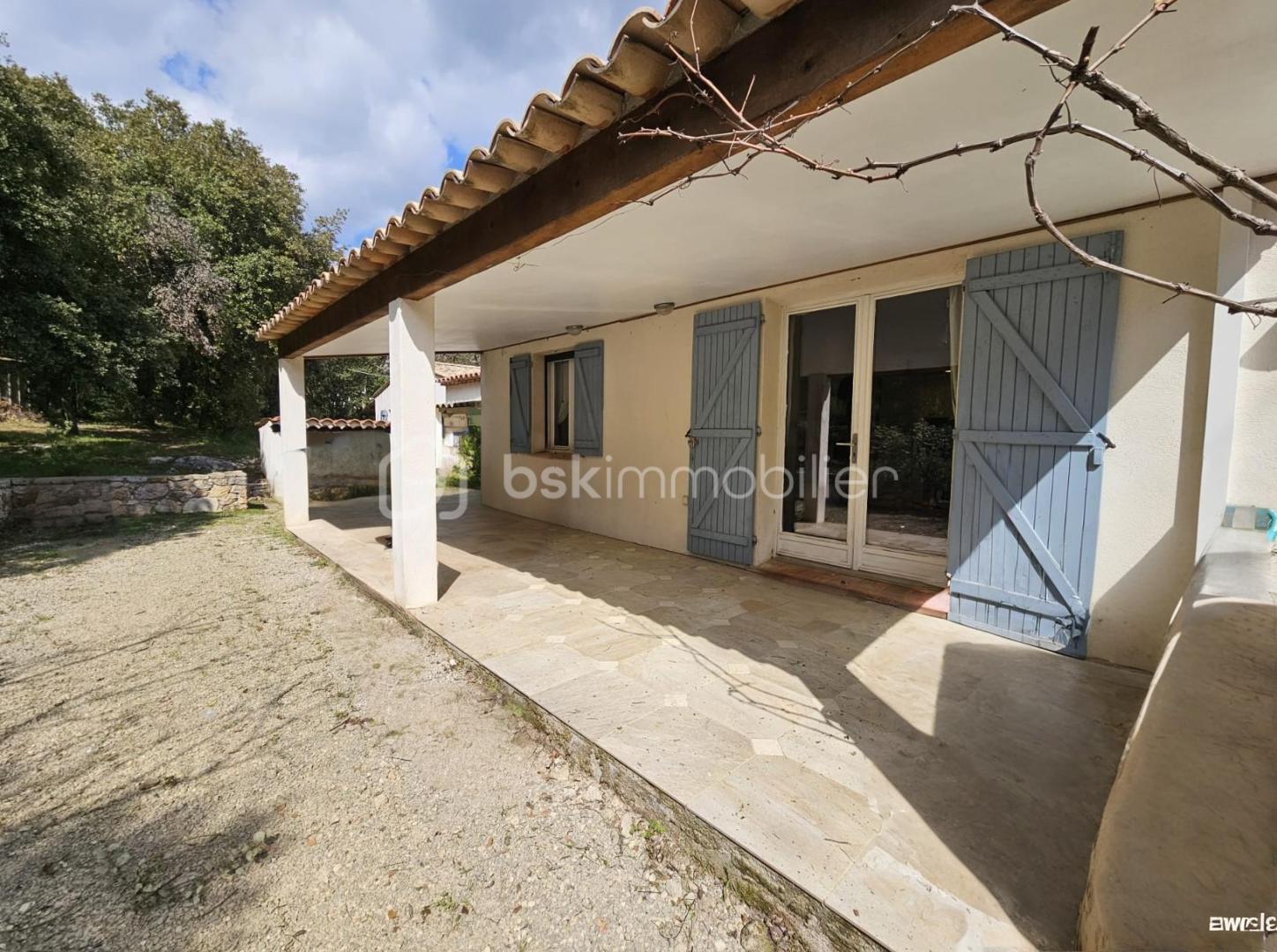 Maison de 220 m² - 2e065369340d489-1.jpg