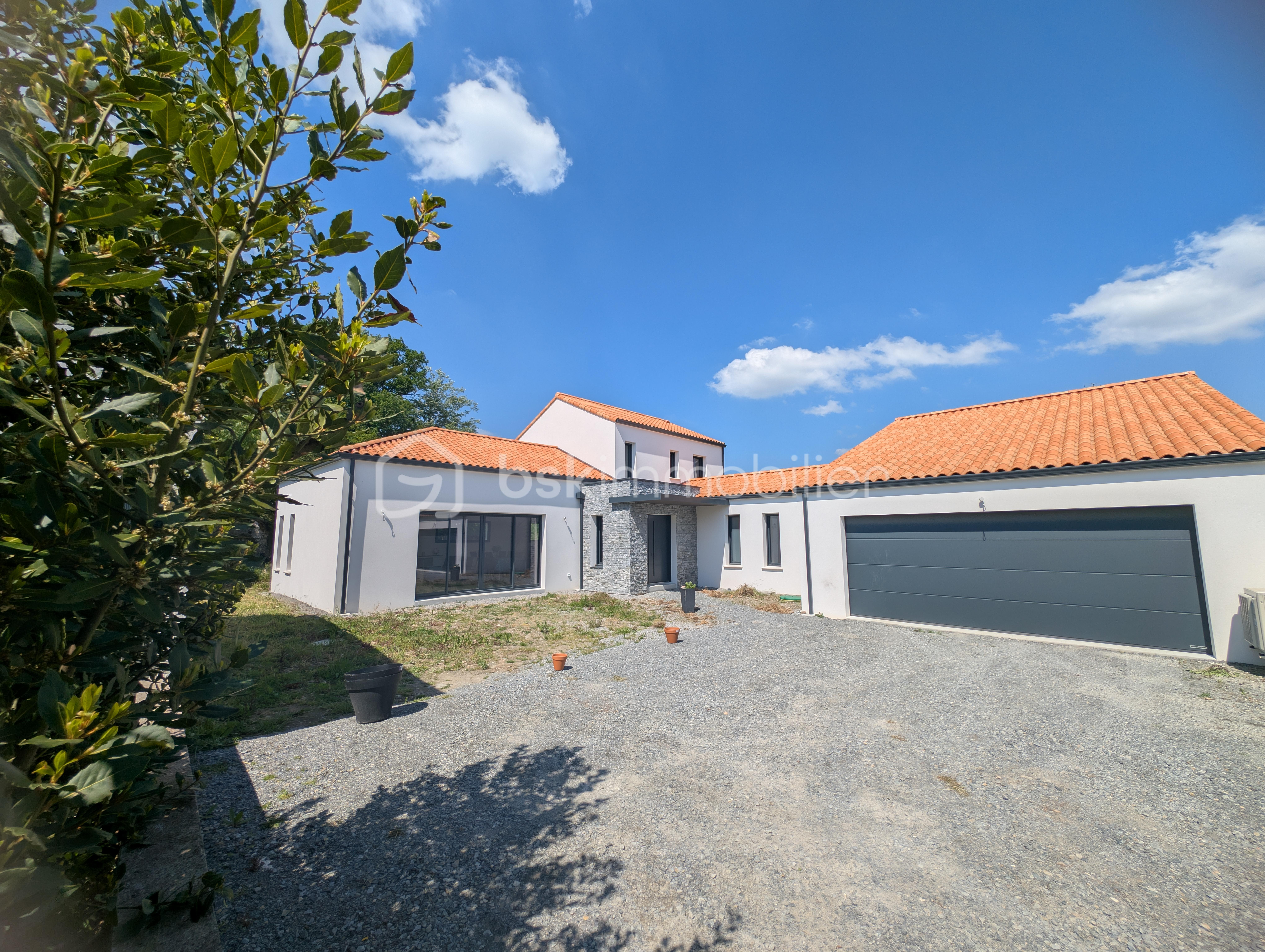 Maison de 176 m² - PXL_20250428_125405317 (002).jpg