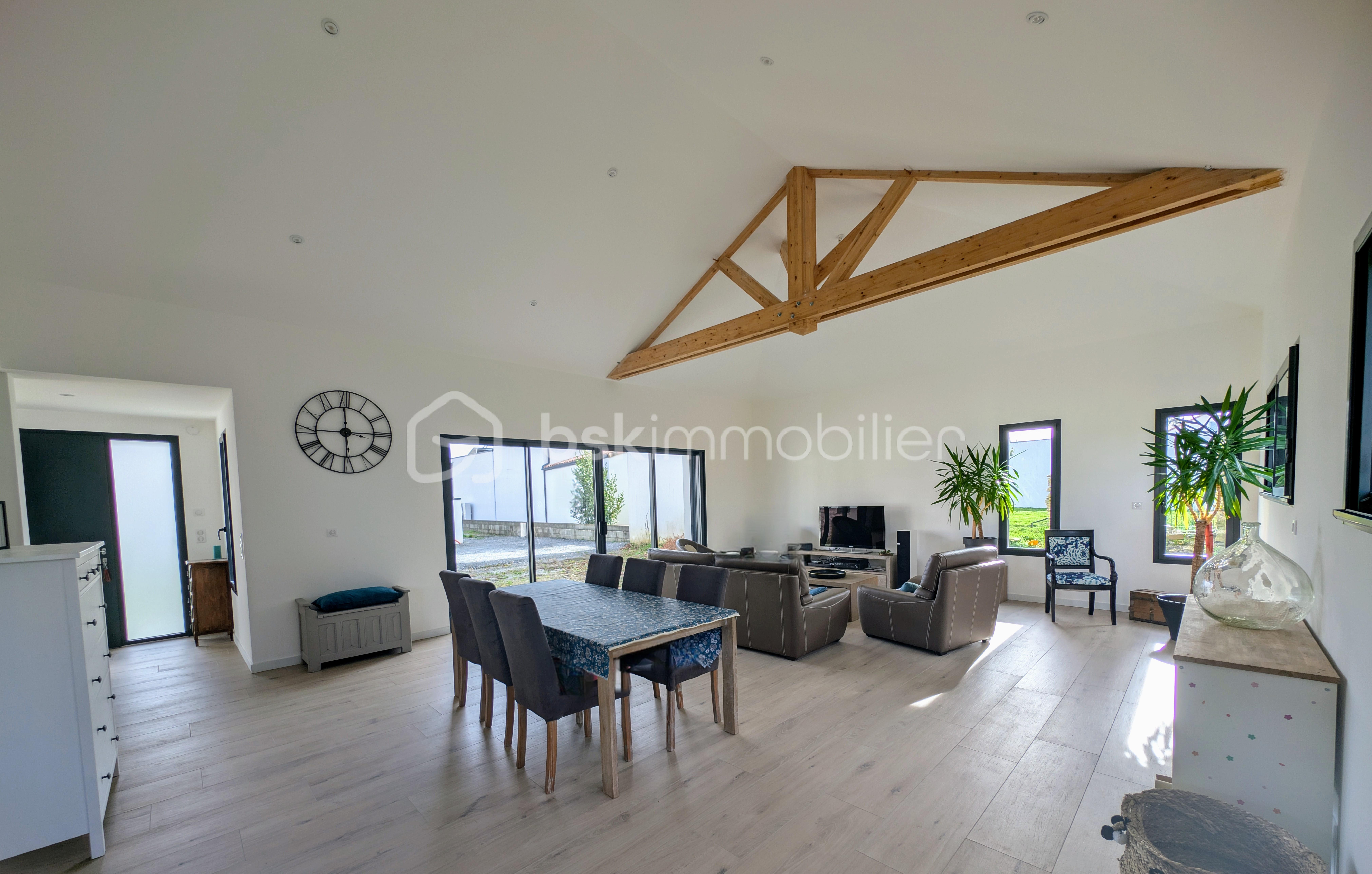 Maison de 176 m² - PXL_20250224_142922427~3.jpg