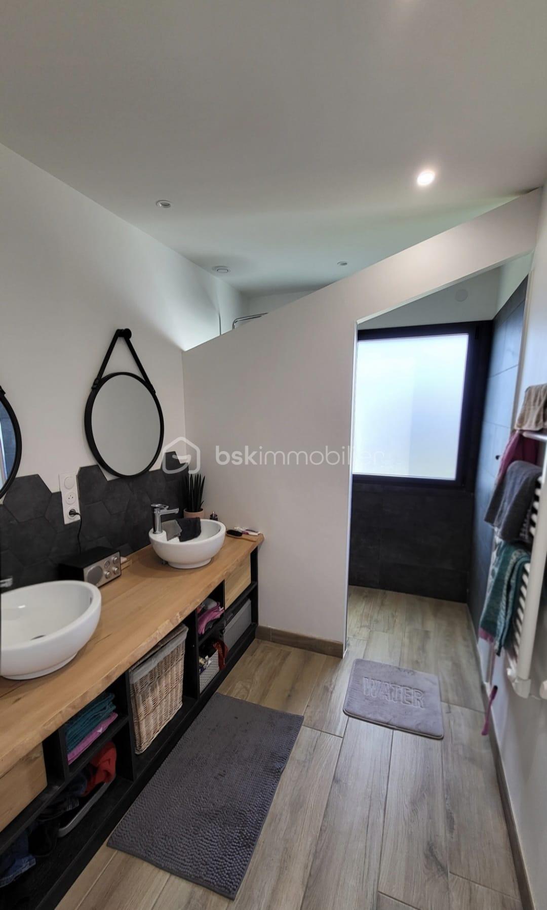 Pavillon de 97 m² - WhatsApp Image 2026-01-08 at 10.57.54.jpeg