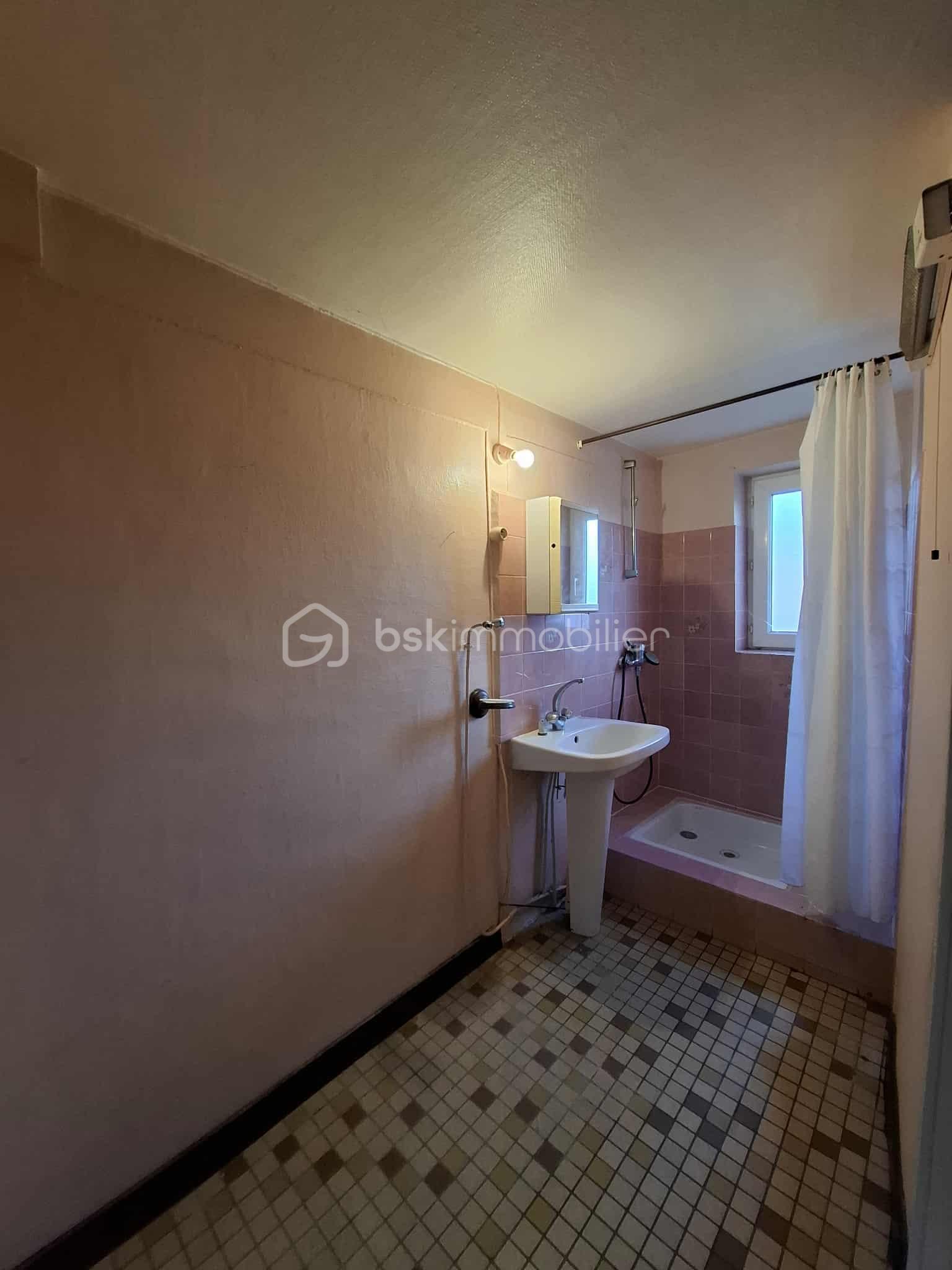 Maison de 83 m² - 17abd53f-892f-4b4d-bb63-fac895890b24.jpg