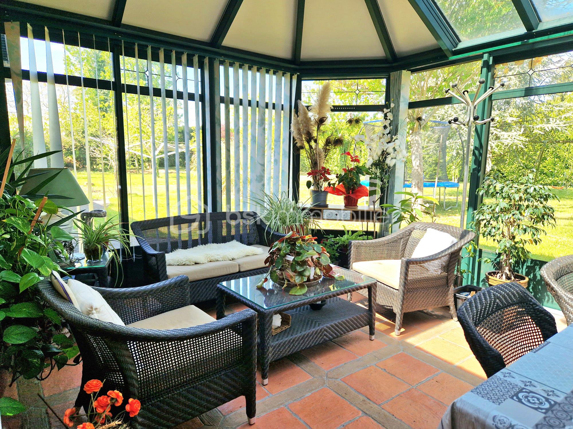 IMMOBILIER HOUDAN CELINE VAN DE WALLE BSK 8.jpg