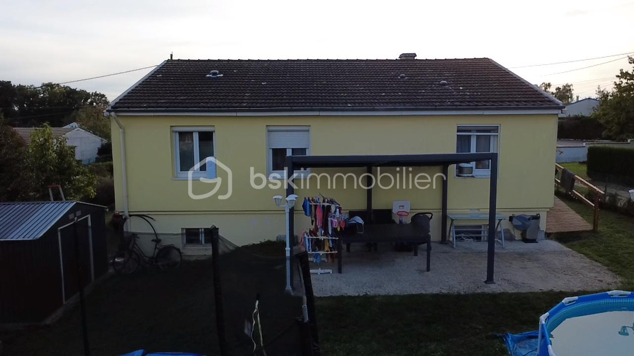 Maison traditionnelle de 157 m² - 2025-10-02-17-51-46-466.png