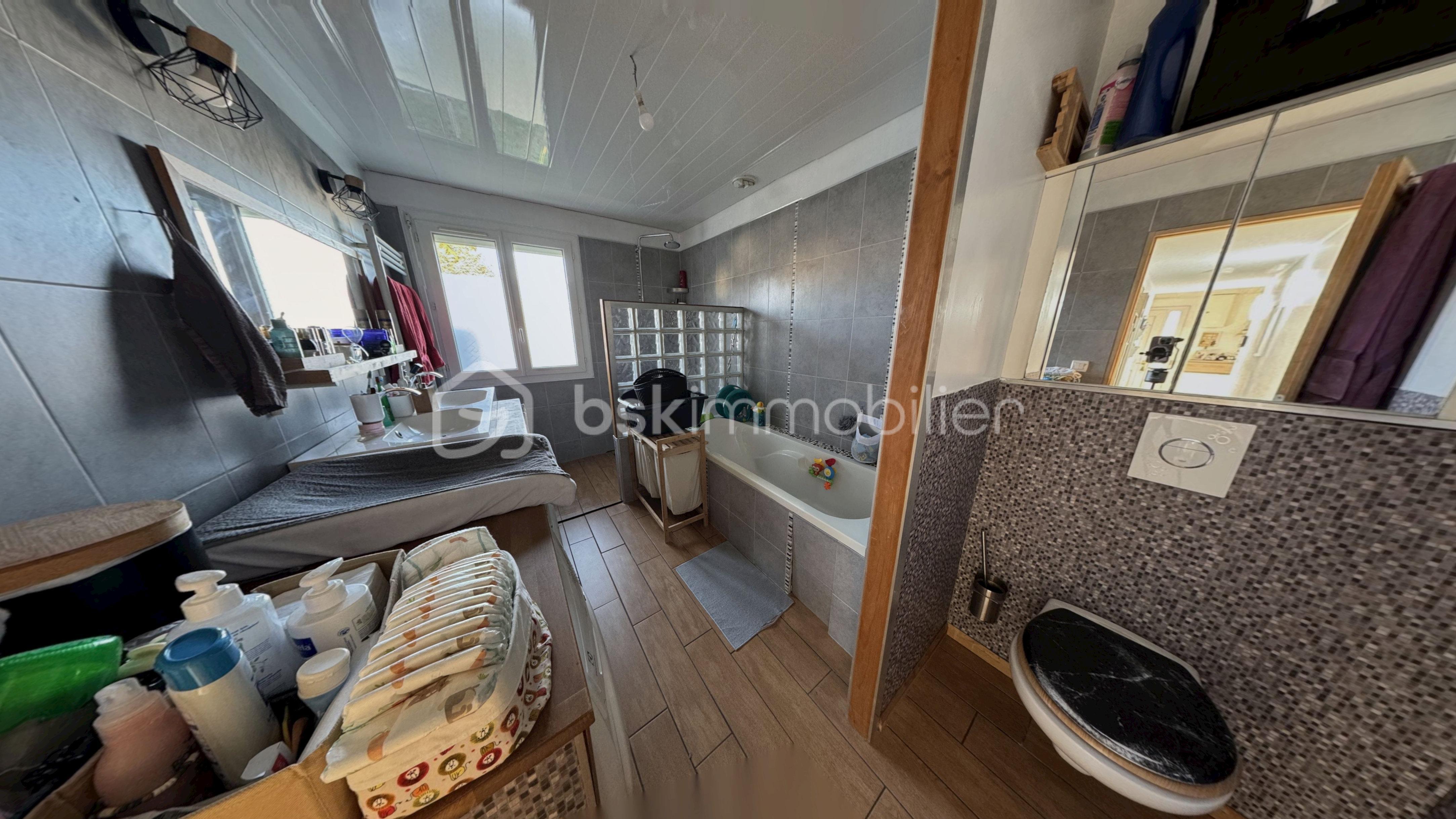 Maison traditionnelle de 157 m² - Home-11172025_171030.jpg