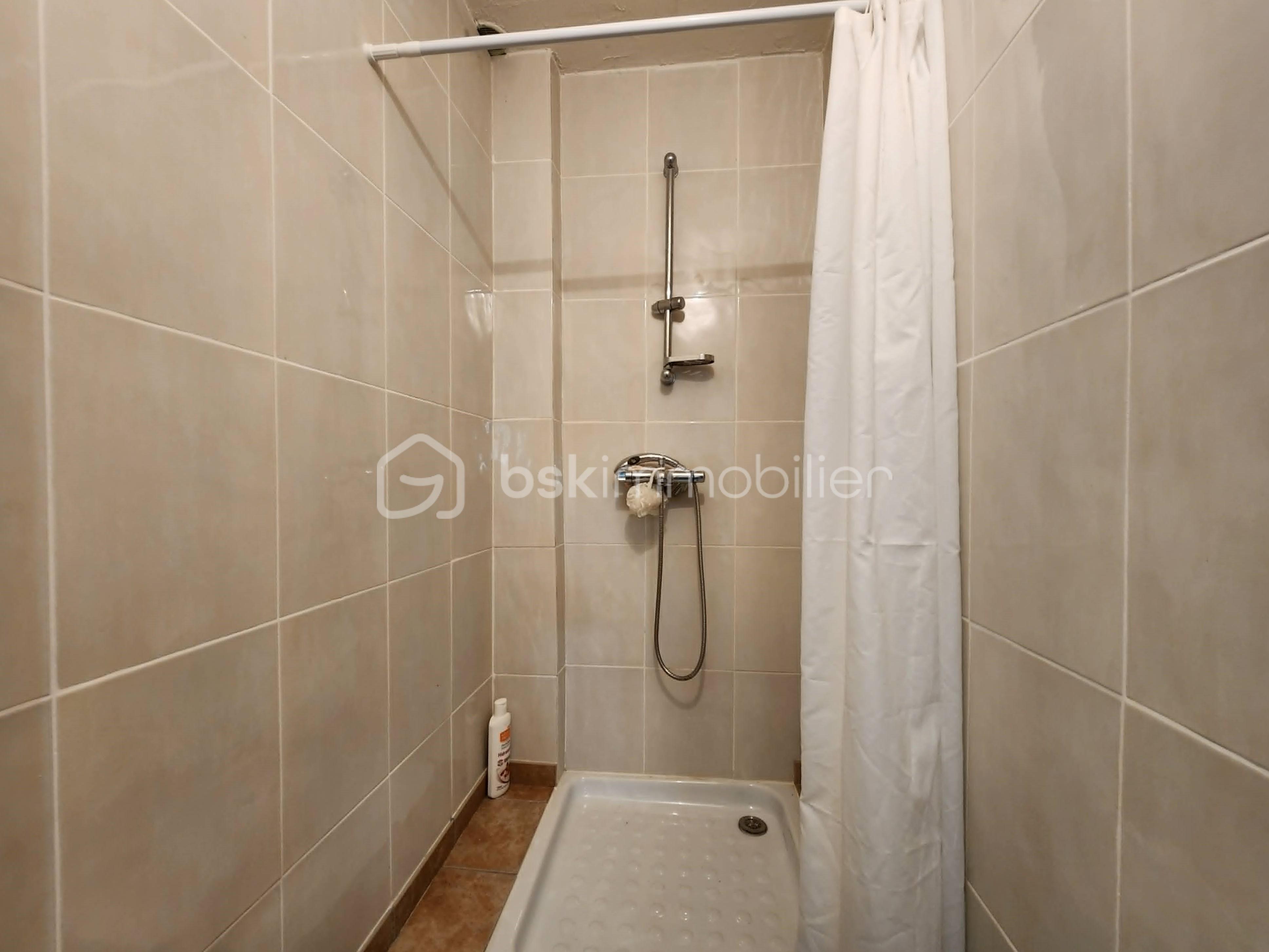 fd83f73b-df8e-49b9-80dd-06d360a10980.jpg