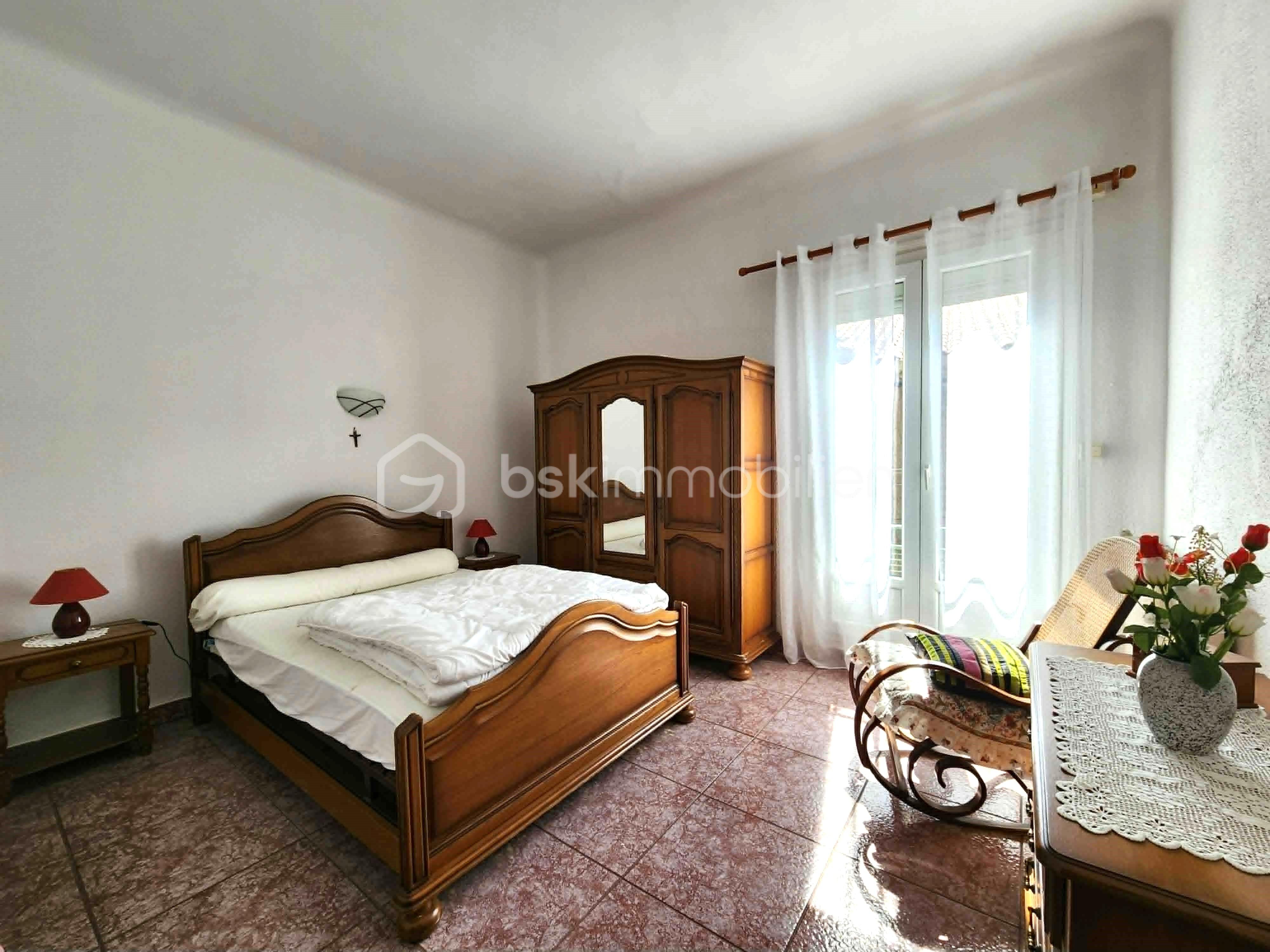 870be124-3cb3-44ac-a48e-354cb442e04c.jpg