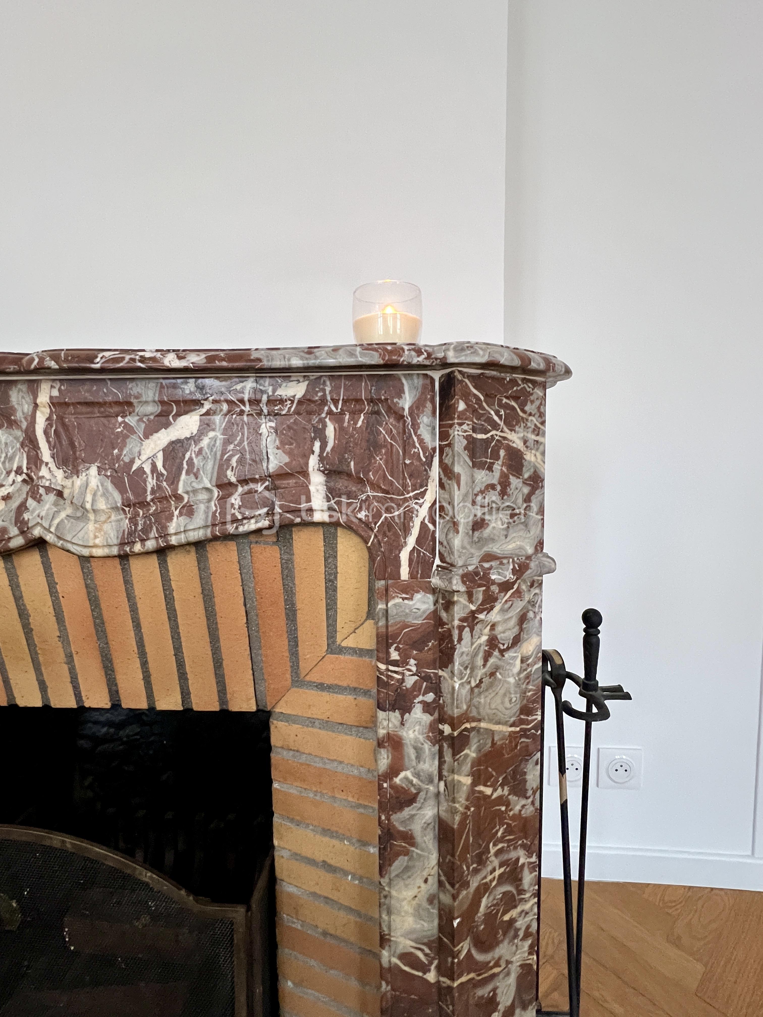 Appartement de 50,43 m² - Cheminée 1 copie.jpg