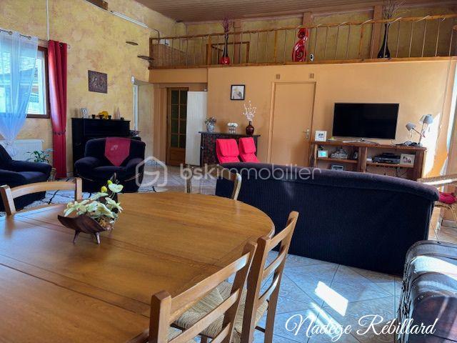 Maison de village de 260 m² - 9.jpg