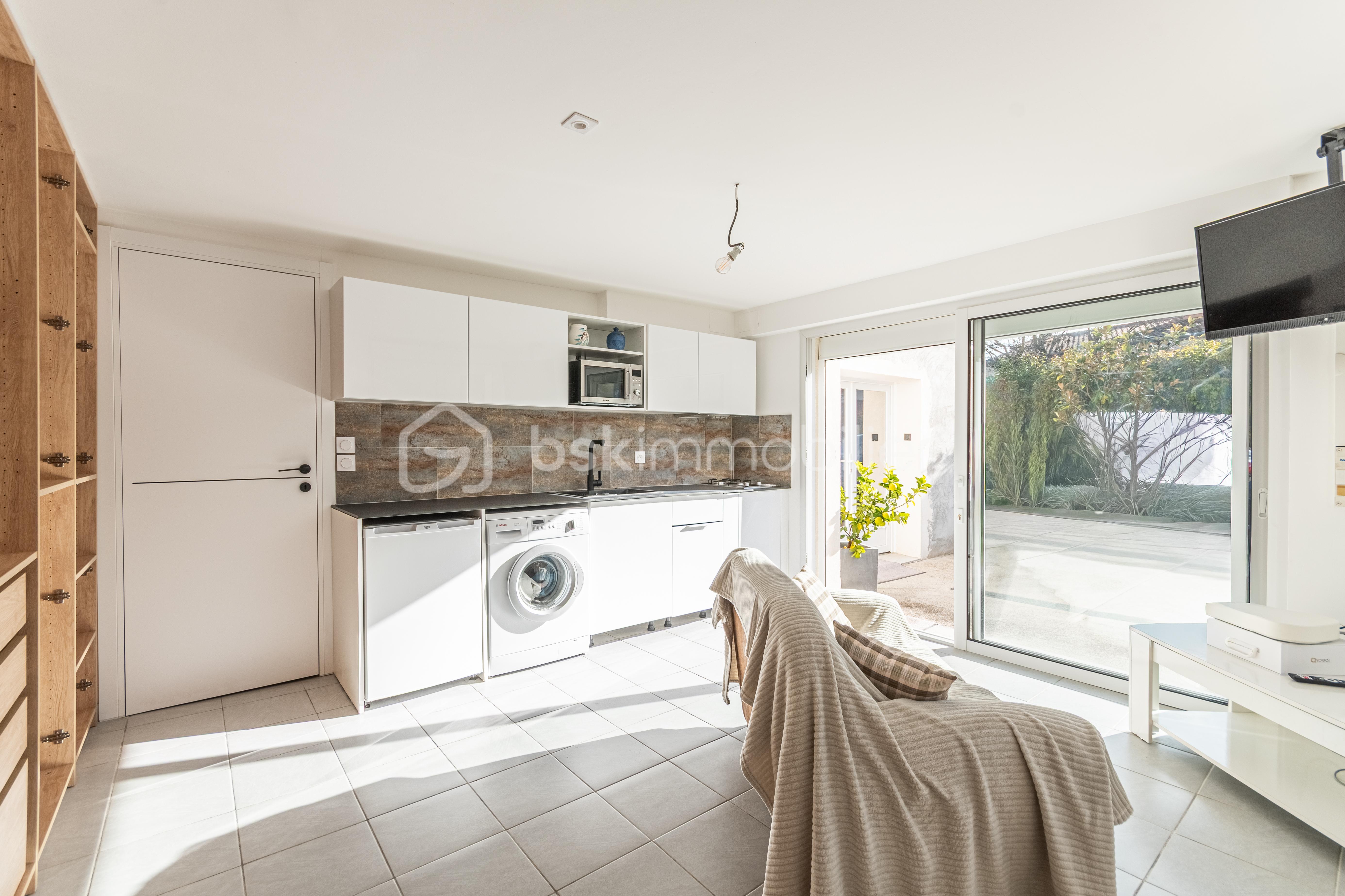 Maison de ville de 172 m² - PHOTO 2.jpg