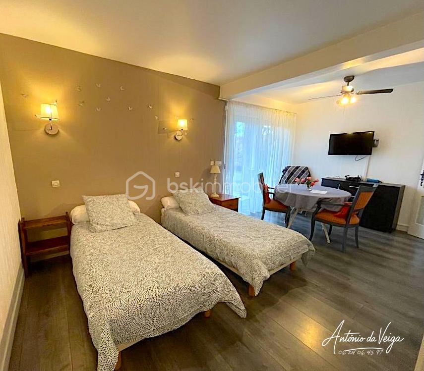 Immeuble commercial de 359 m² - 329284943.jpg