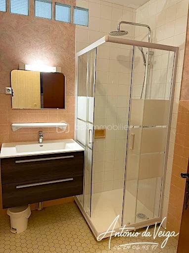 Immeuble commercial de 359 m² - 2021-06-07 (1) - copie.jpg