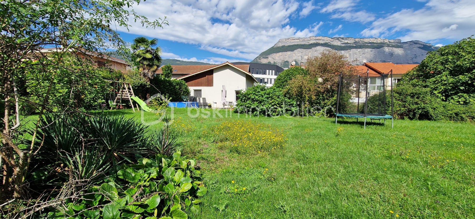 Maison de 60 m² - VUE TRAMPOLINE.jpg
