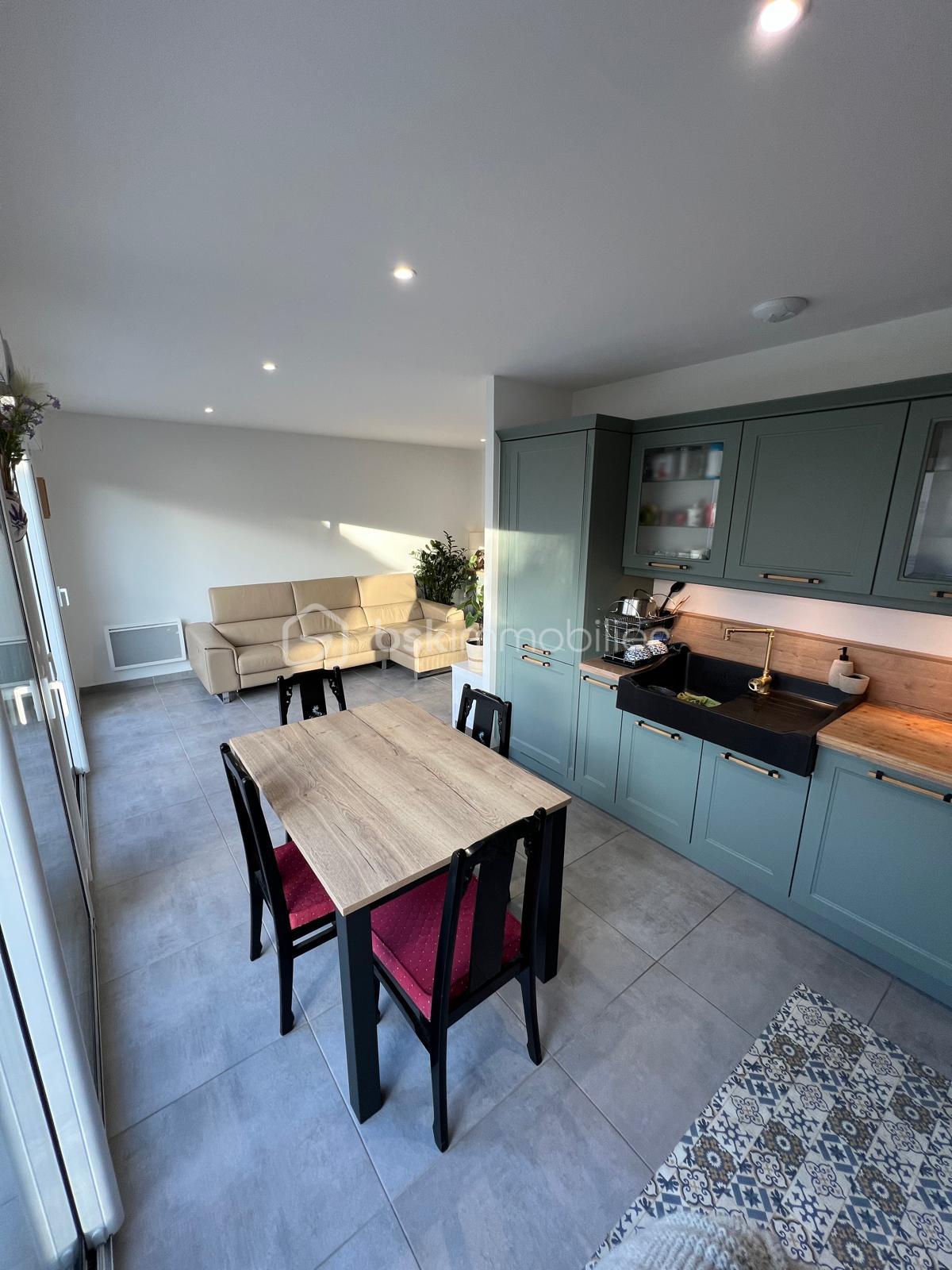 Maison de 90 m² - WhatsApp Image 2025-12-08 à 17.10.37_a45870a8.jpg