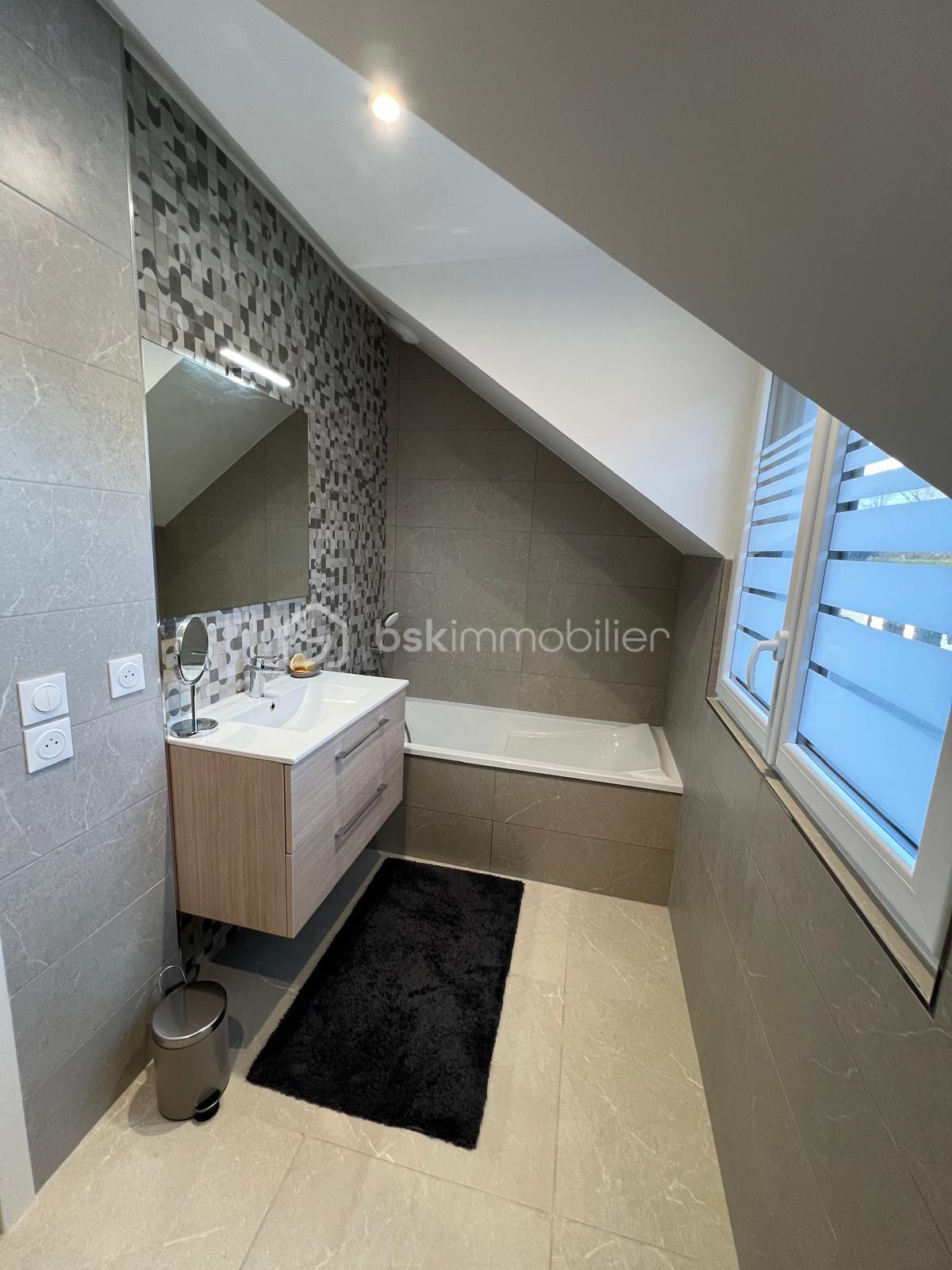 Maison de 90 m² - WhatsApp Image 2025-12-08 à 17.10.37_19f93f89.jpg