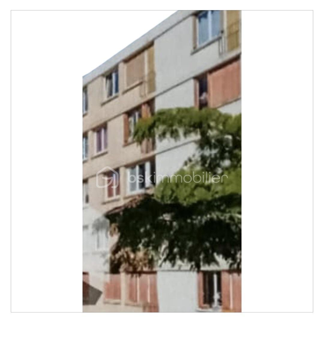 Appartement 3 pièces 52 m² · à Noisy-le-Grand · 52 m² · 160 000 €