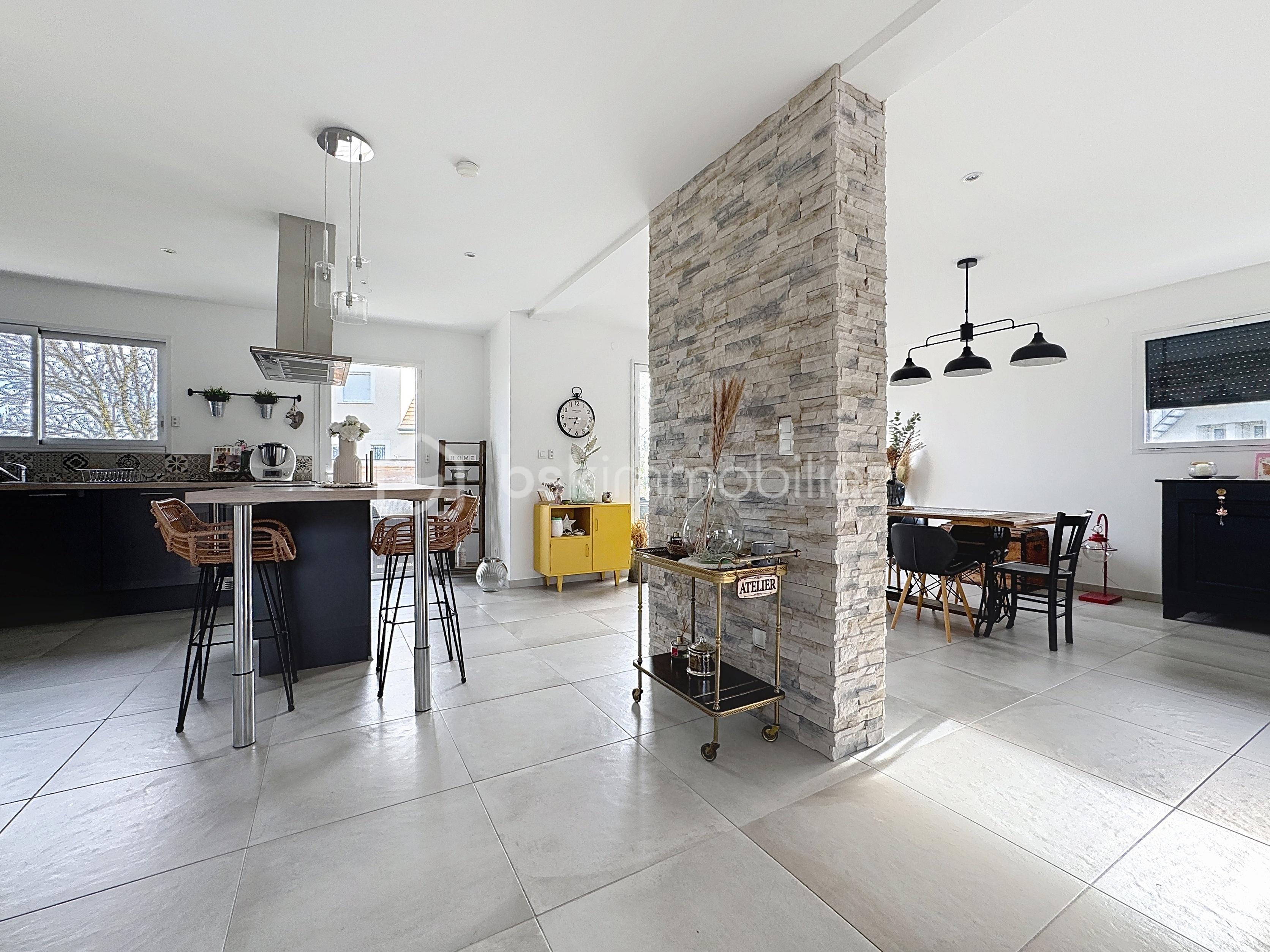 photo-1763039637 (2).jpg