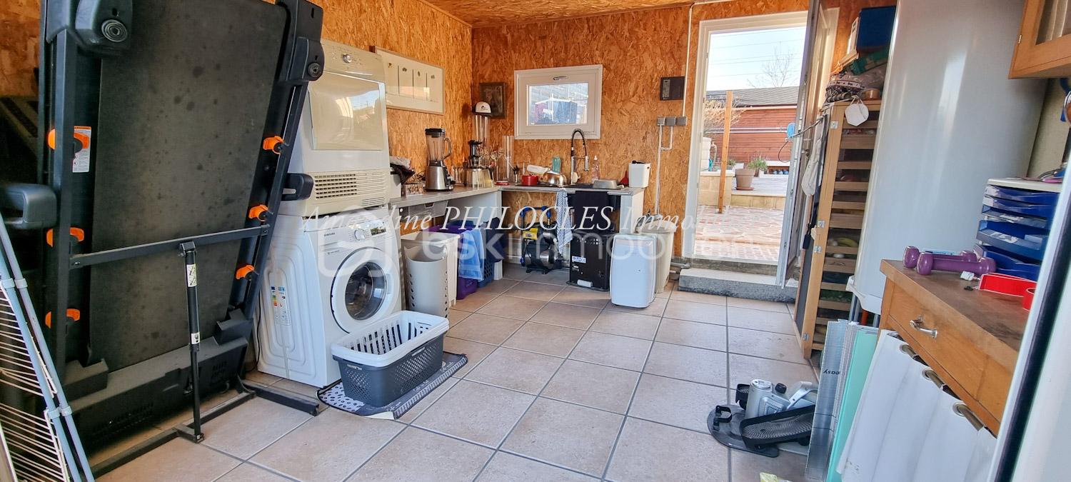 Maison traditionnelle de 82,95 m² - PSX_20220211_202754.jpg