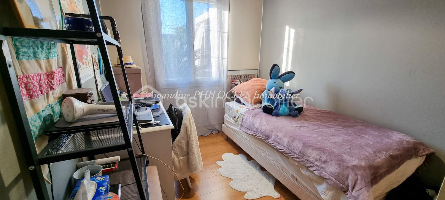 Maison traditionnelle de 82,95 m² - PSX_20220211_202526 1.jpg