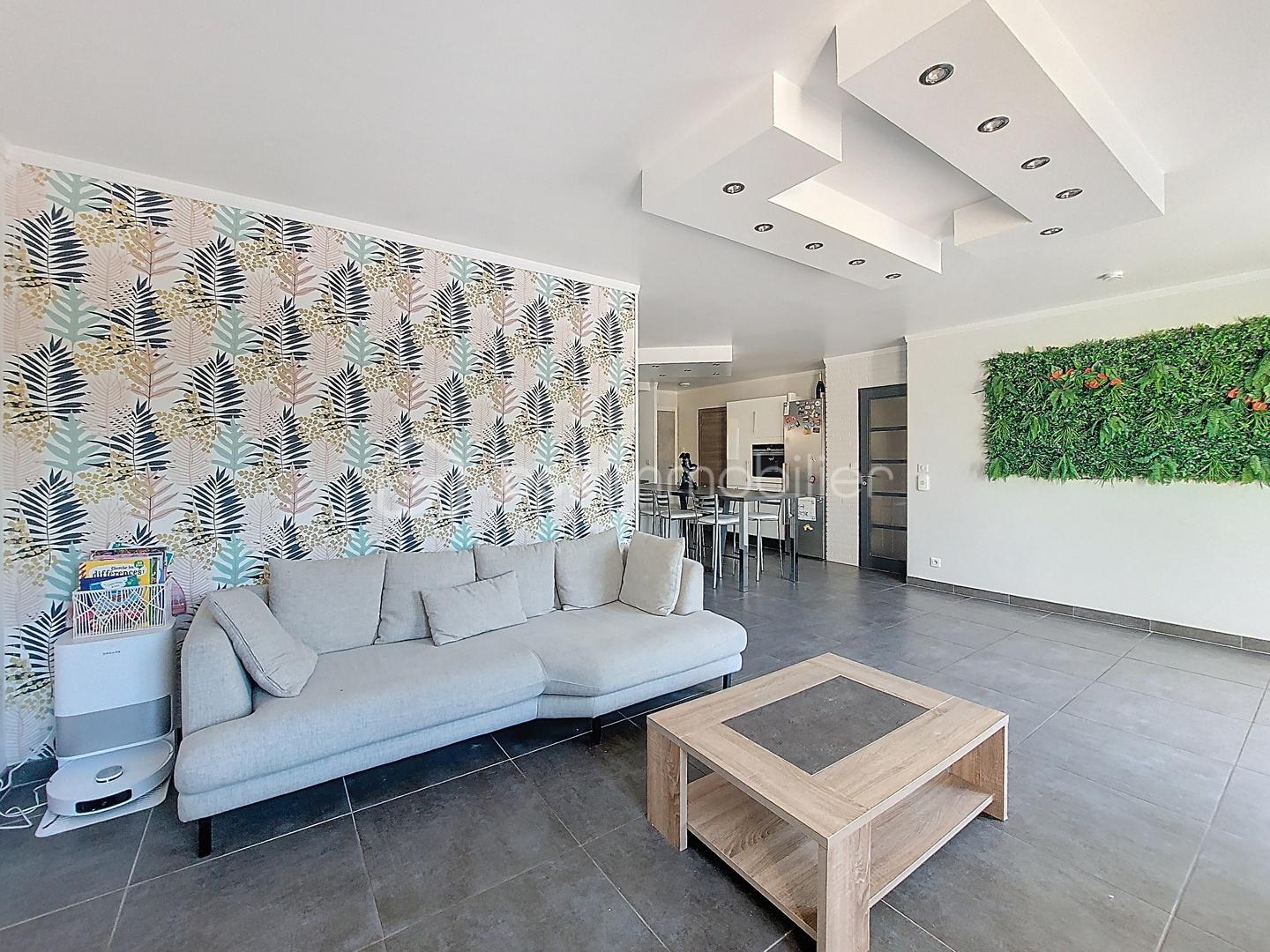 Maison traditionnelle de 82,95 m² - Maison Ollioules 7.jpg