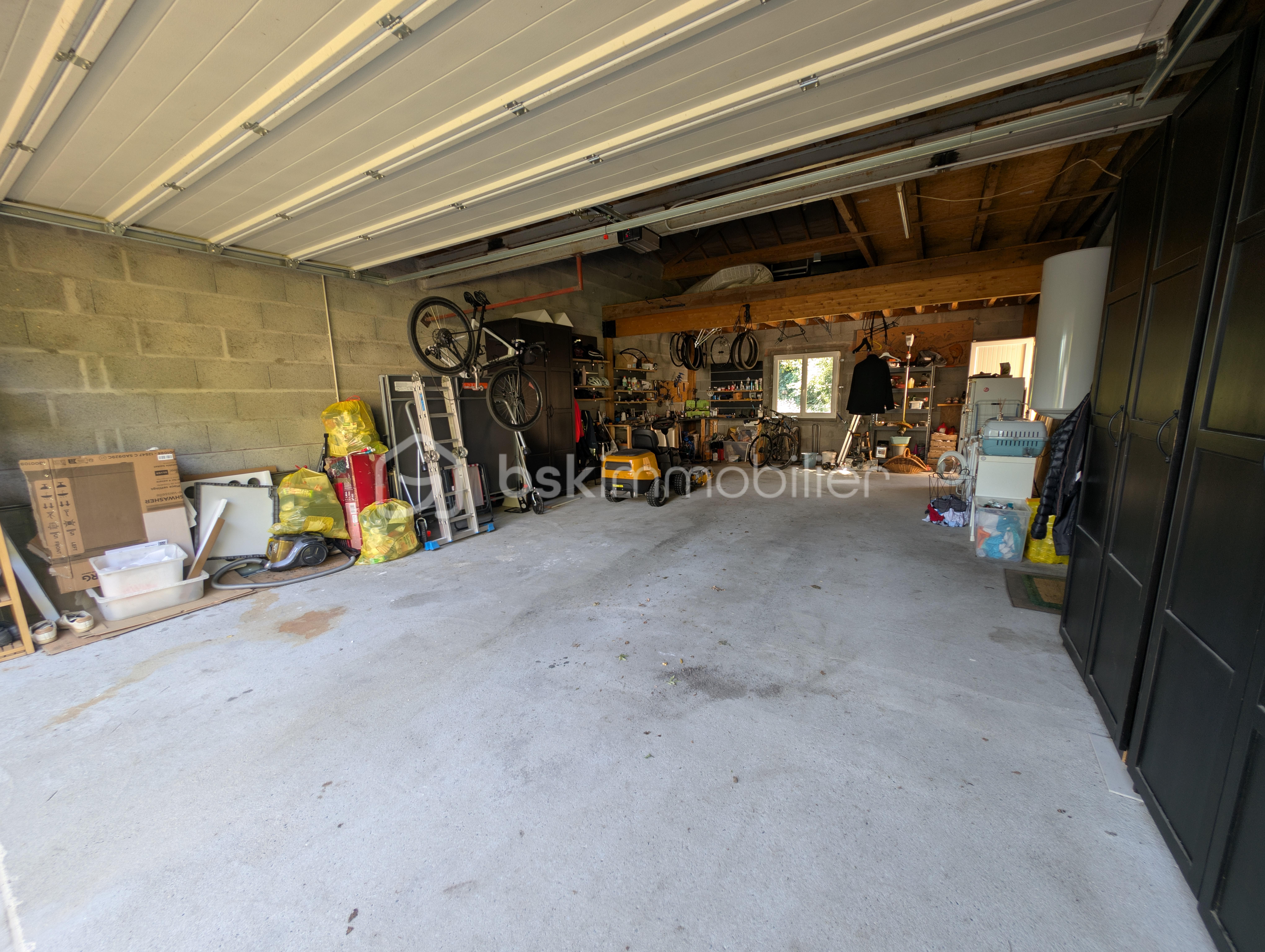 PXL_20260526_084018719.RAW-01.COVER.jpg