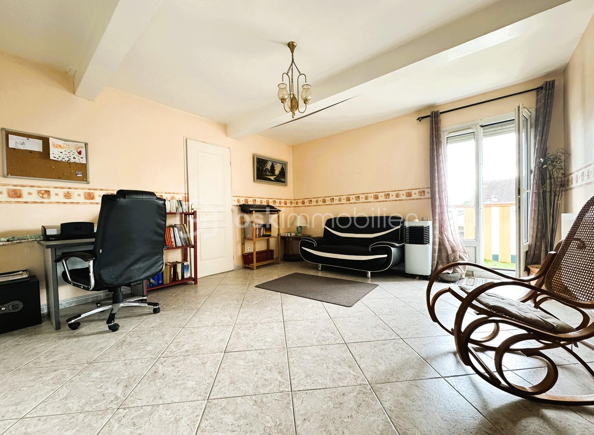 Maison traditionnelle de 166 m² - bureau.JPEG
