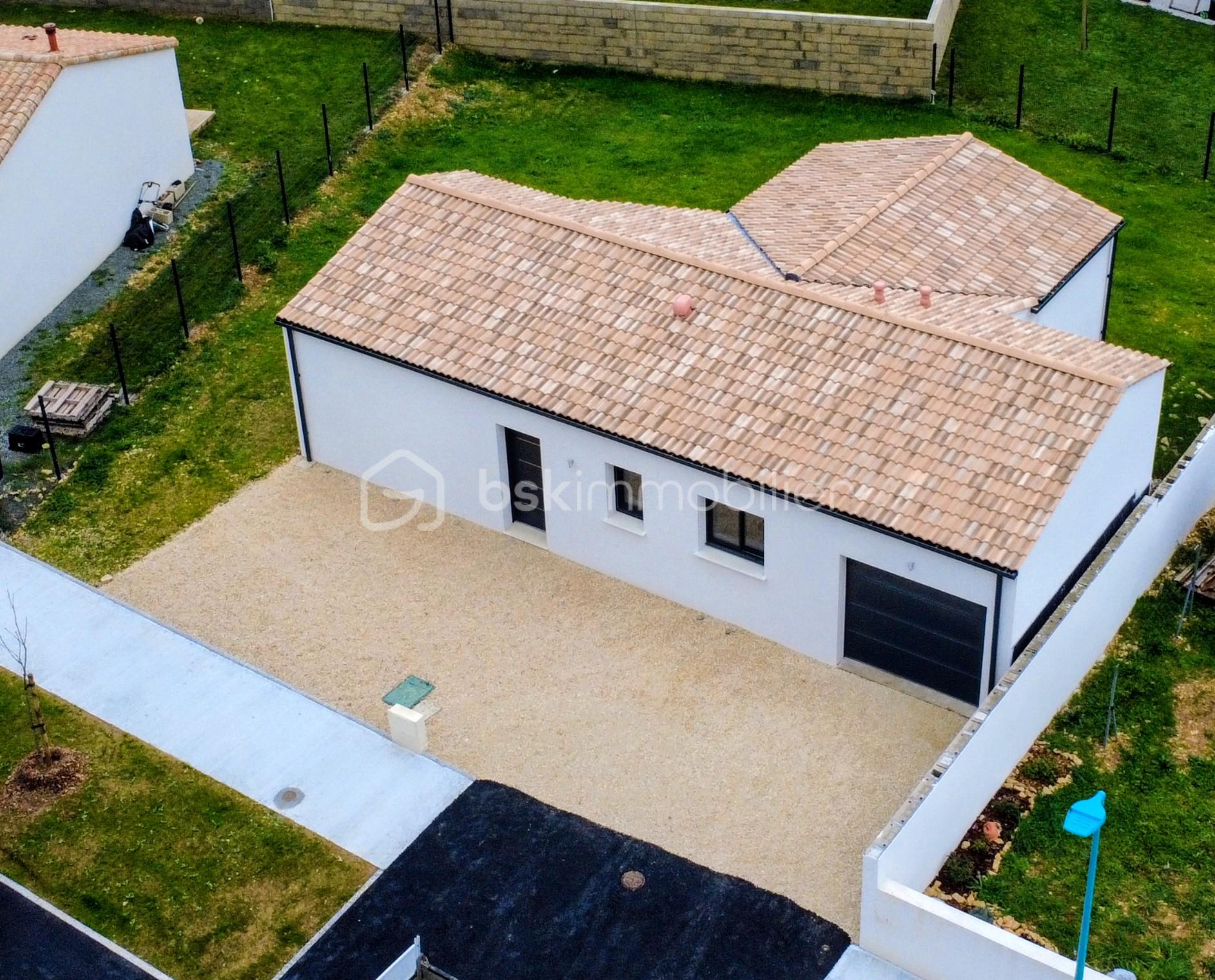 Maison traditionnelle de 77 m² - DJI_0369~2.JPG