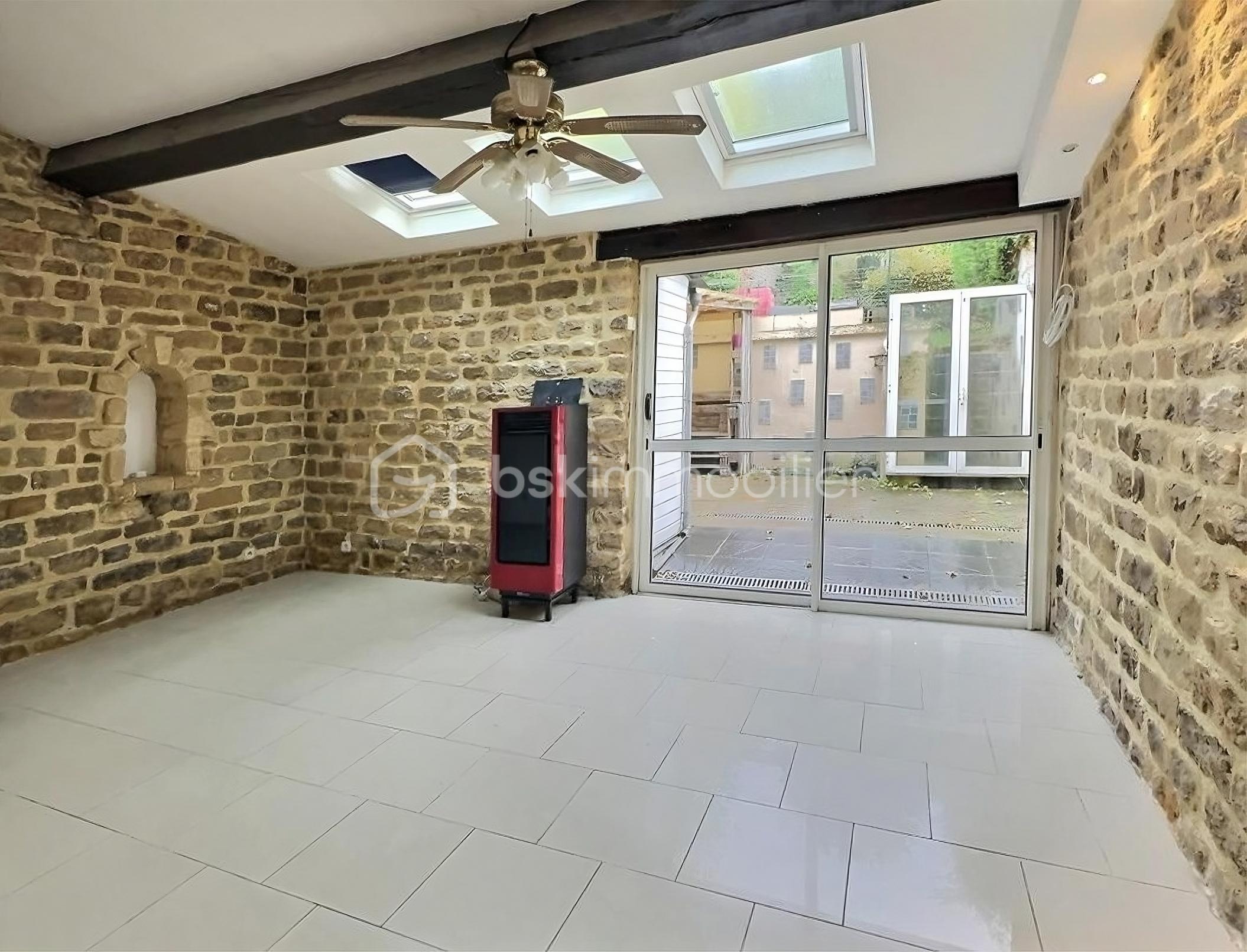 Maison de village de 128 m² - upscalemedia-transformed (2).jpeg