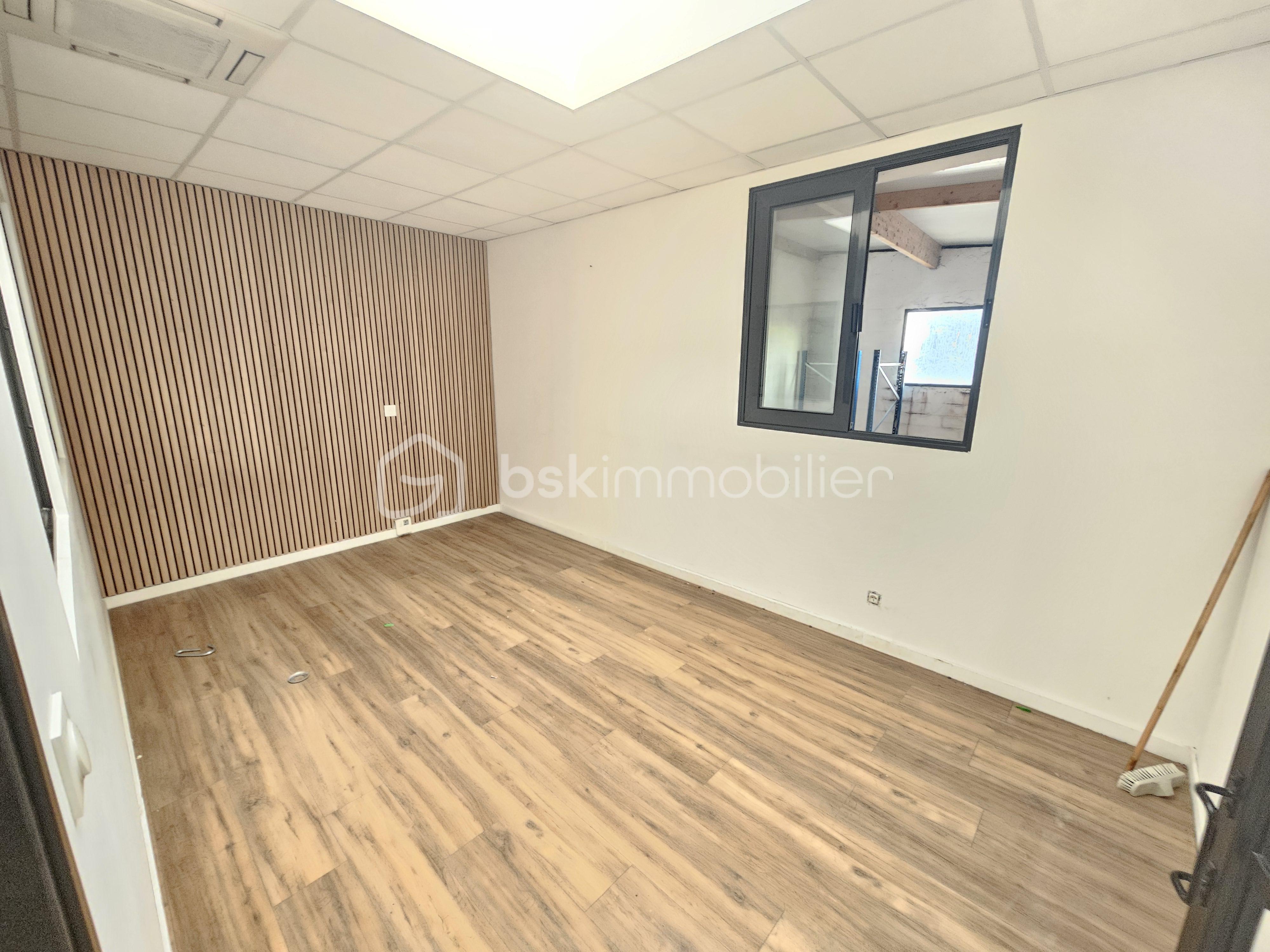 Local commercial de 240 m² - 1000606630.jpg