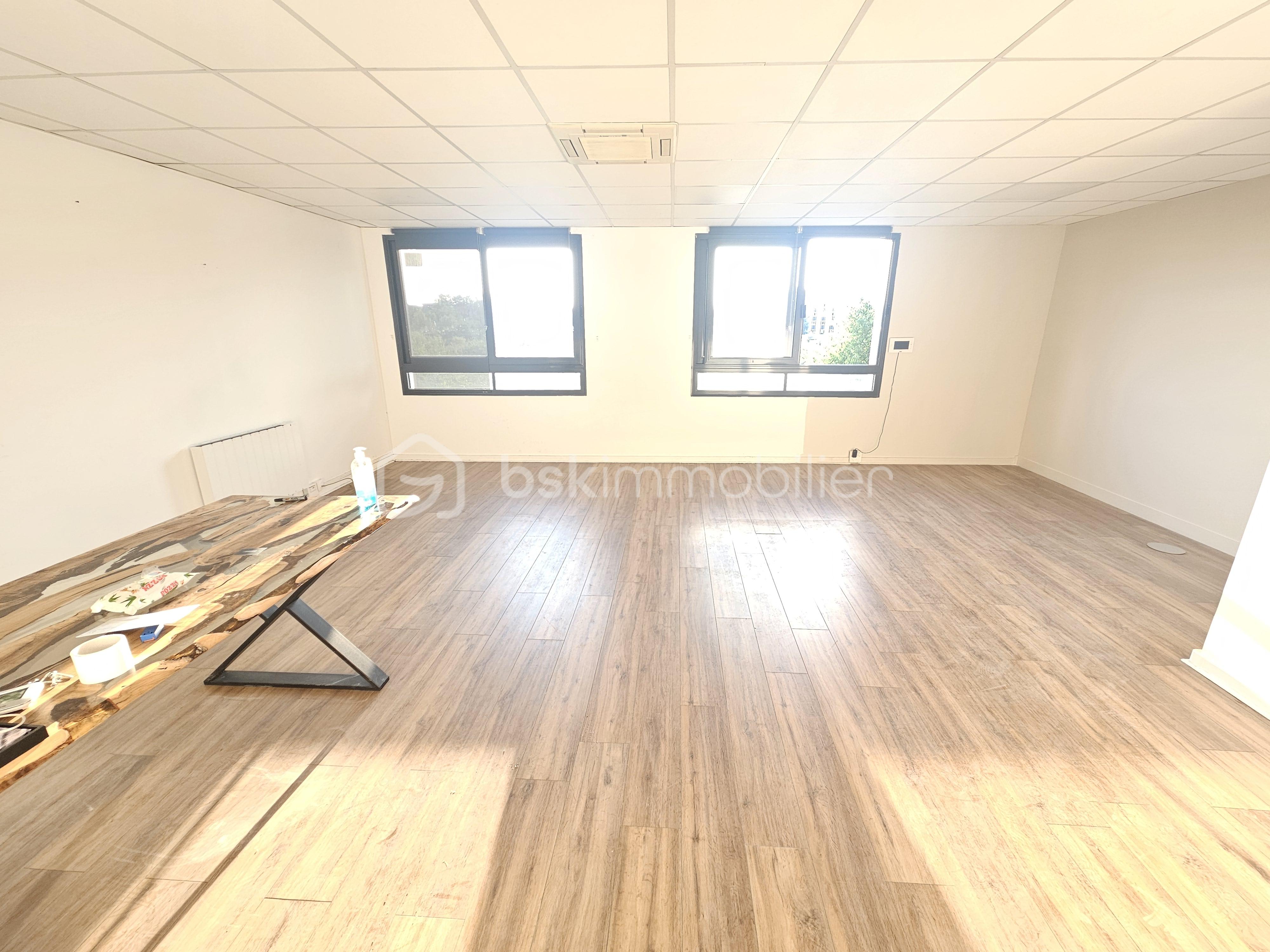 Local commercial de 240 m² - 1000606628.jpg