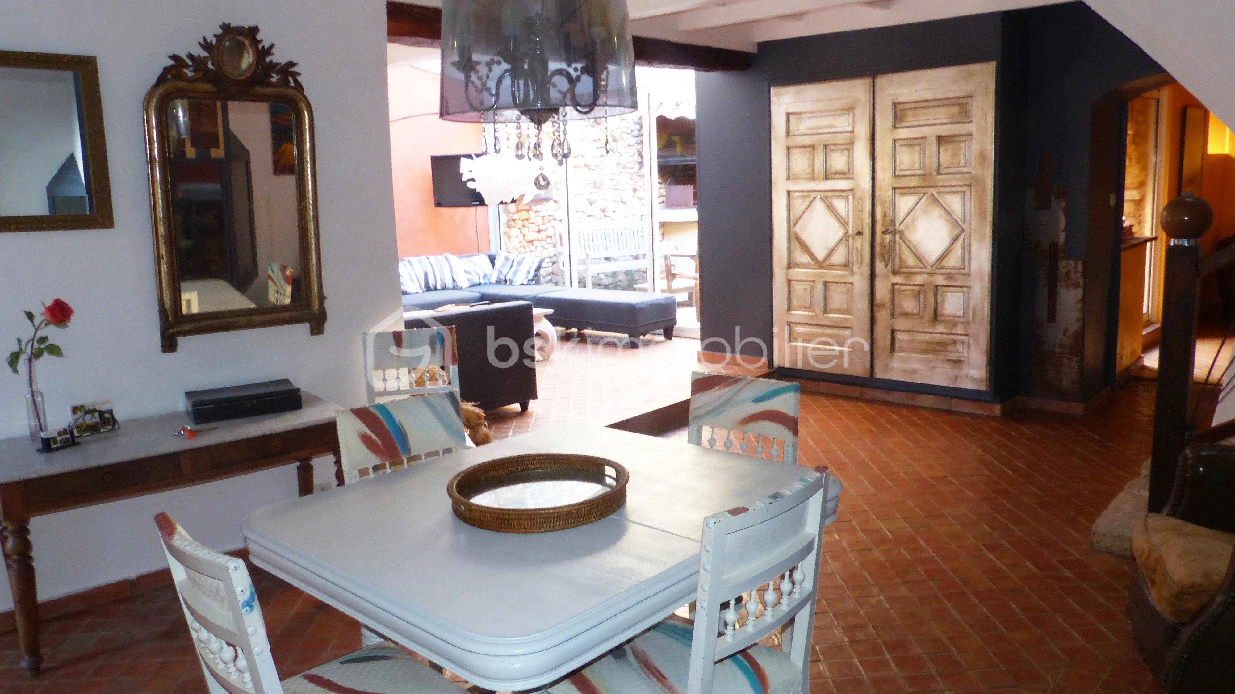 Maison de village de 135 m² - SEJOUR-4.jpg