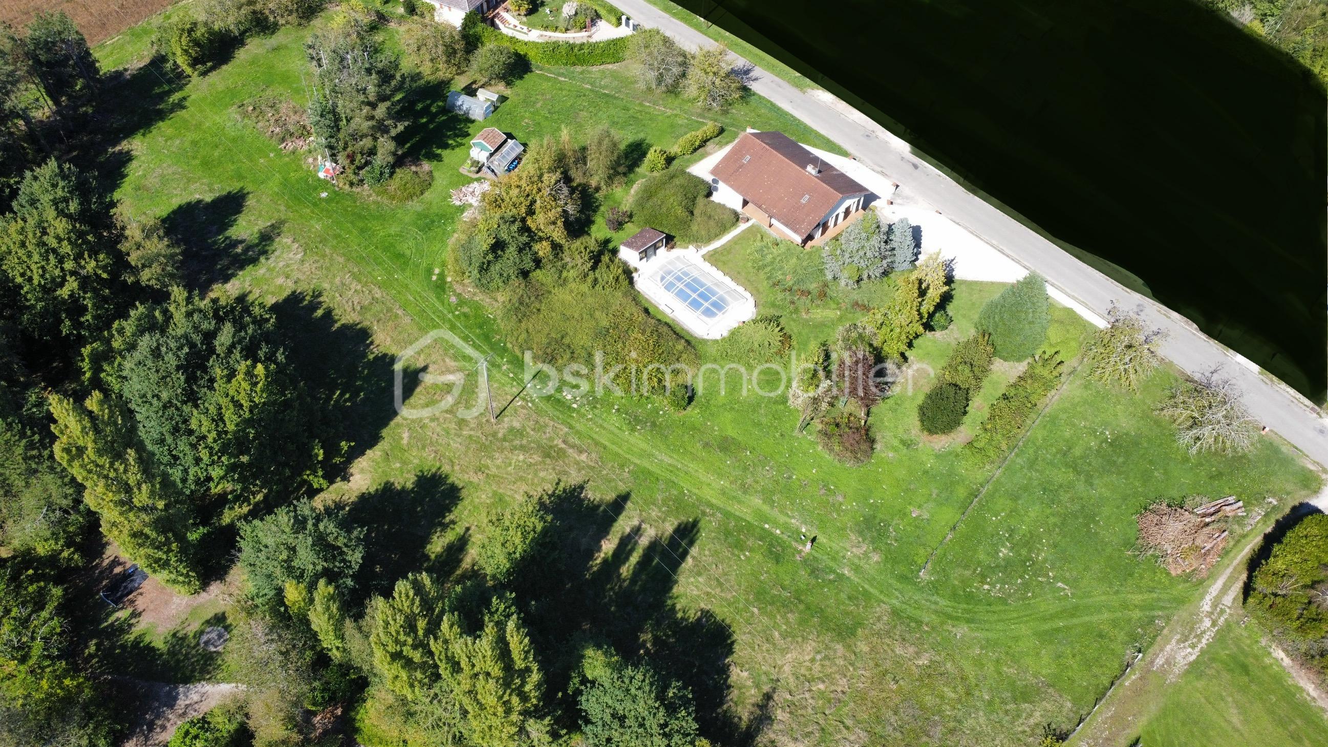 Maison de 230 m² - dji_fly_20250918_143526_26_1758199645070_photo_optimized 3.jpg