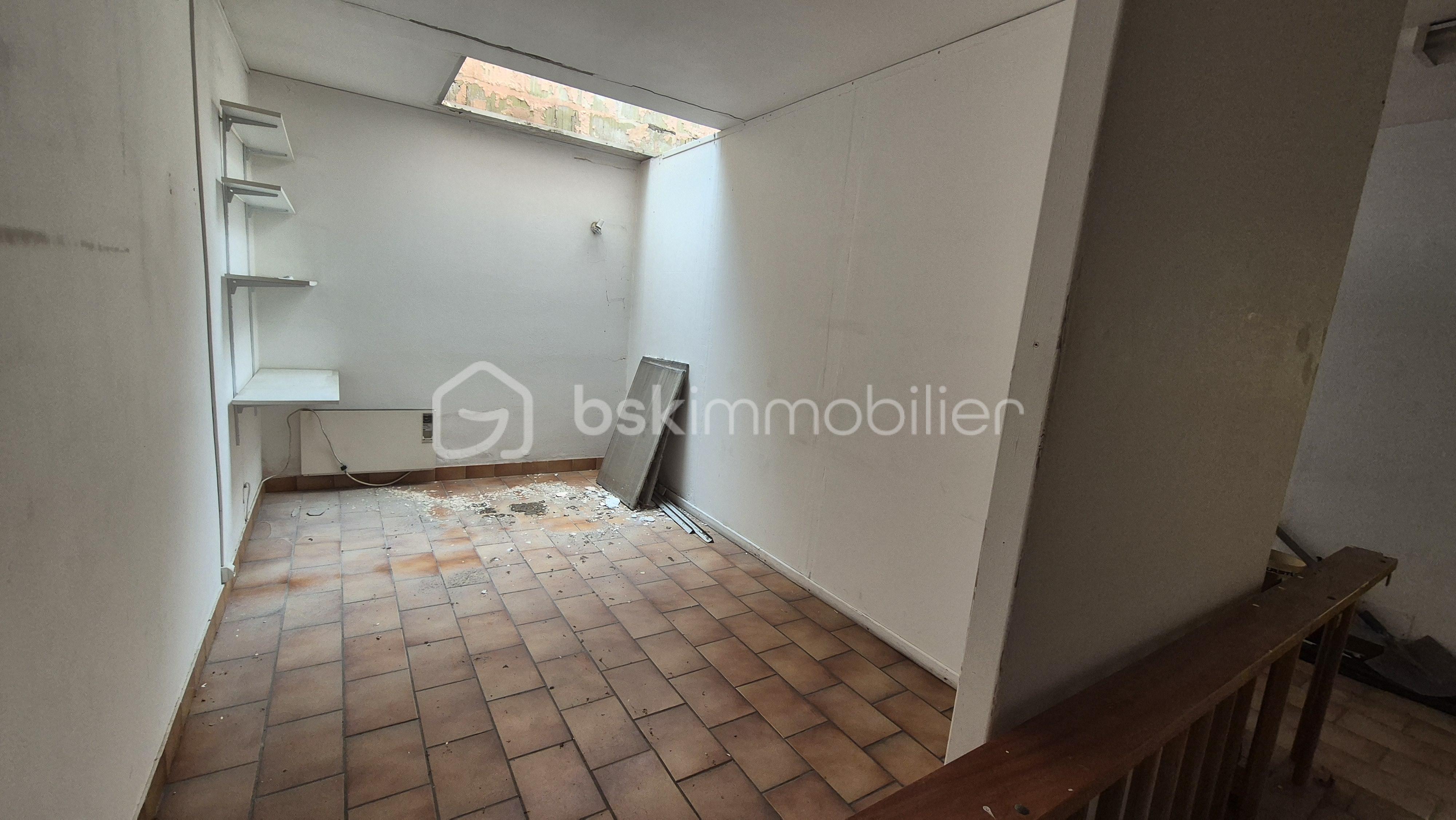 Immeuble de 376 m² - 20250721_120442.jpg